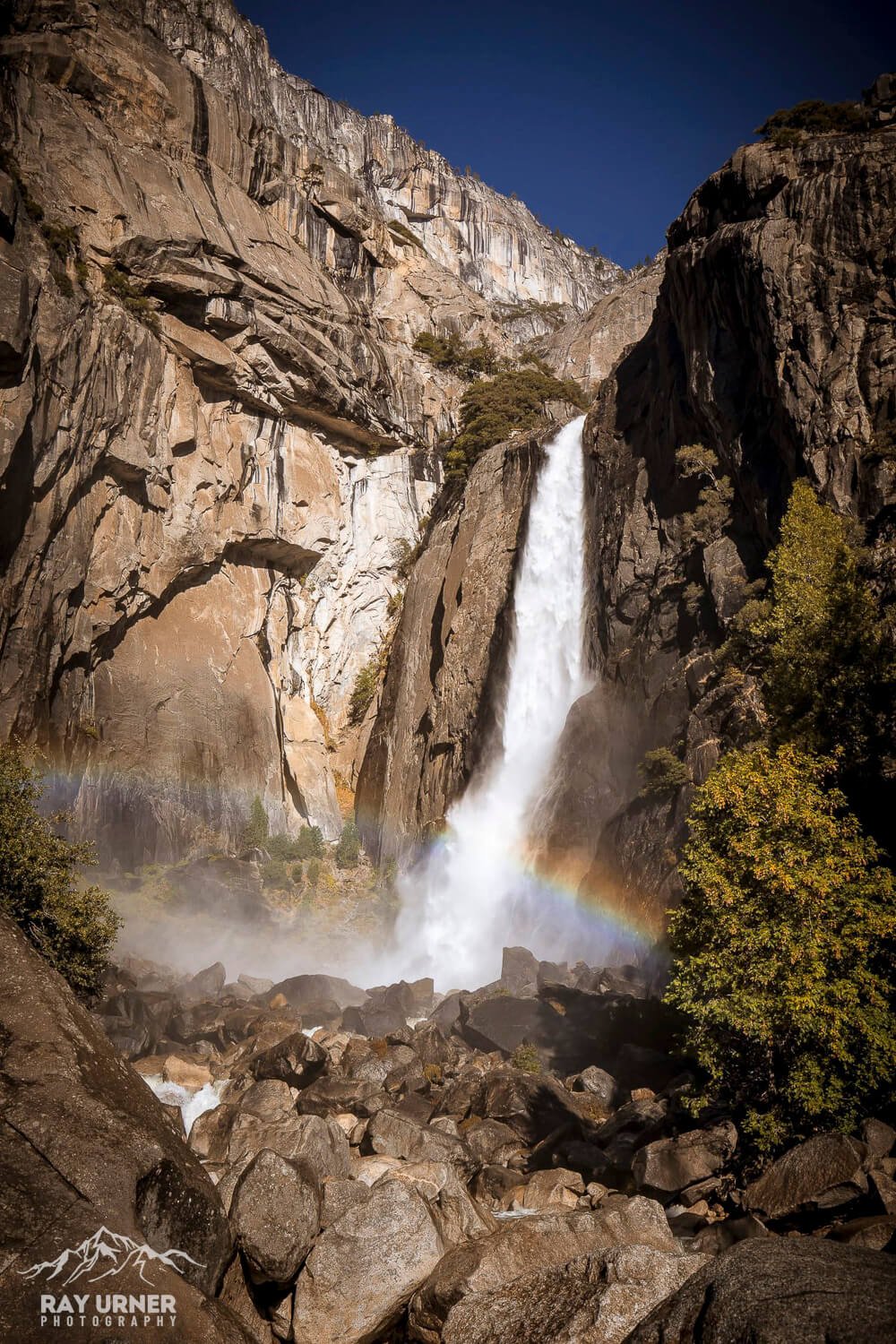 Lower-Yosemite-Falls-Rainbow-004.jpg