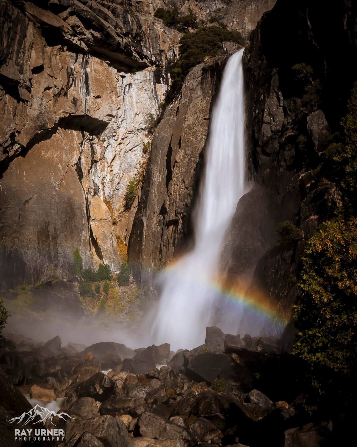 Lower-Yosemite-Falls-Rainbow-007.jpg