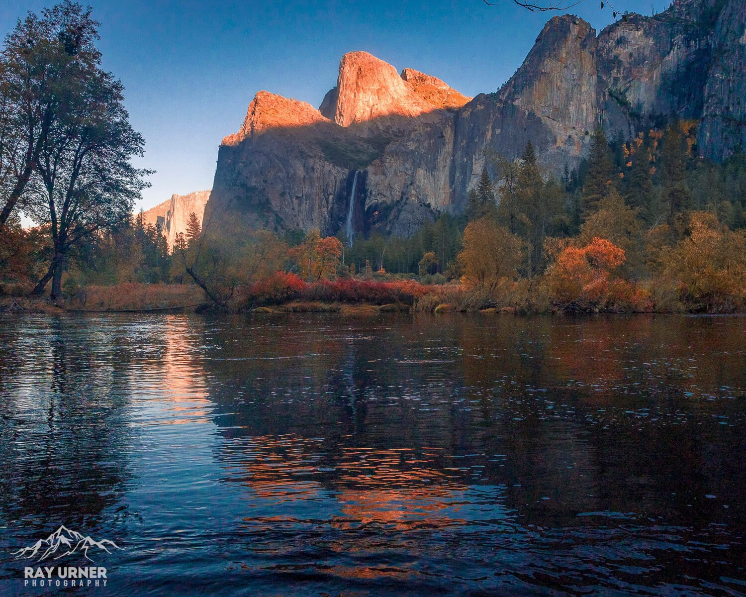 Valley-View-Yosemite-National-Park-001.jpg