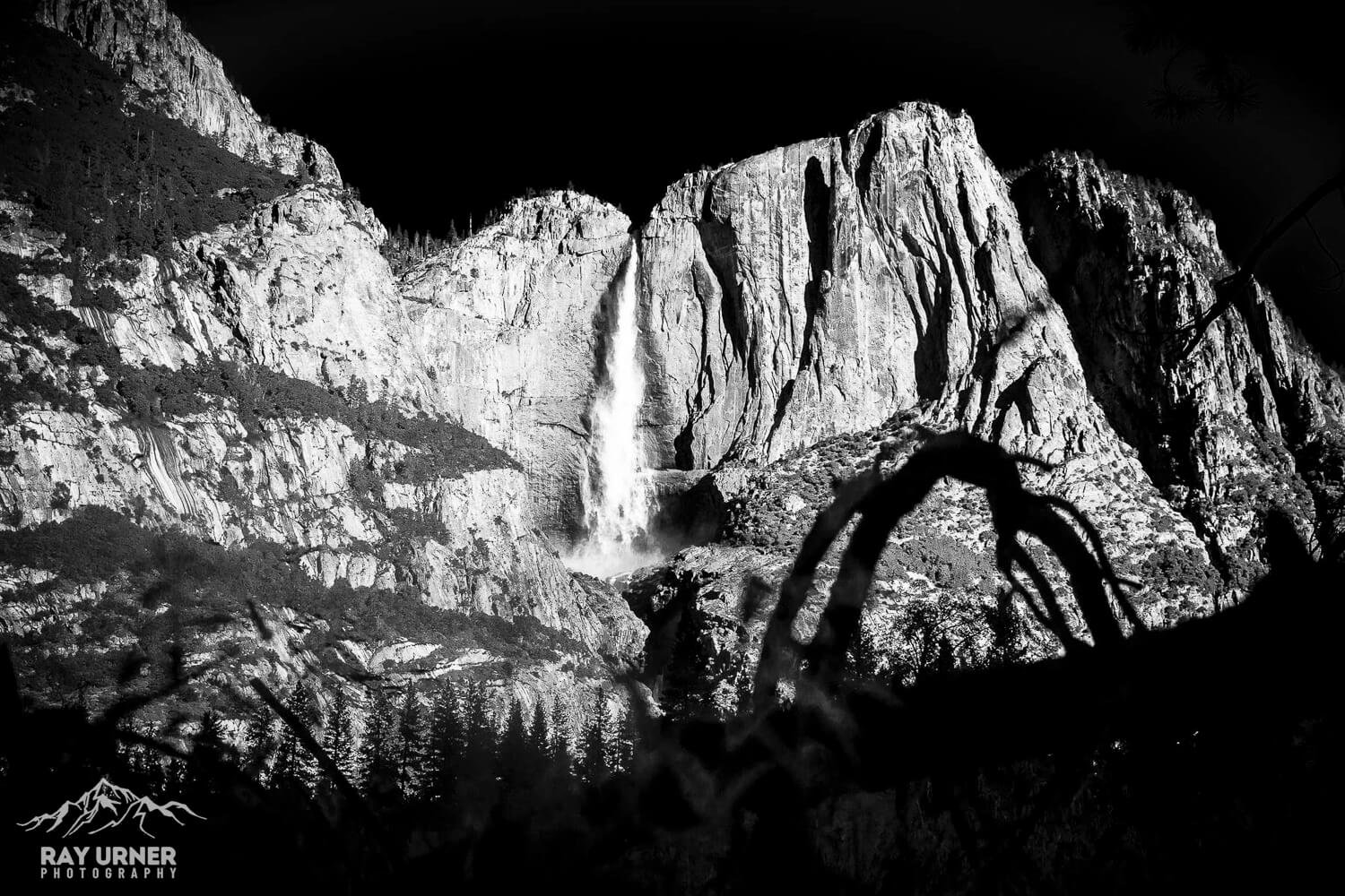 Yosemite-Falls-Swinging-Bridge-005.jpg