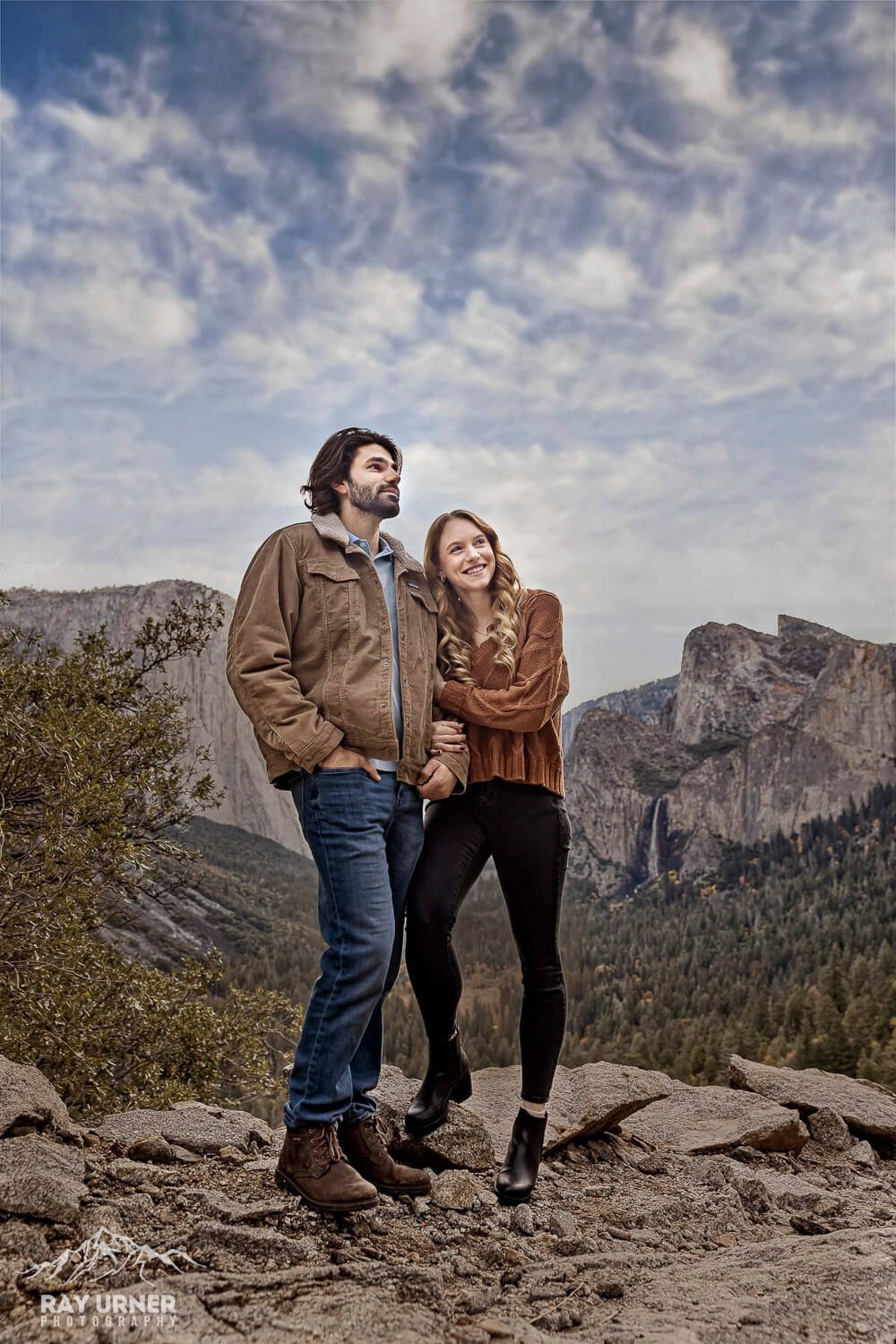 Yosemite-National-Park-Engagement-Photographer.jpg
