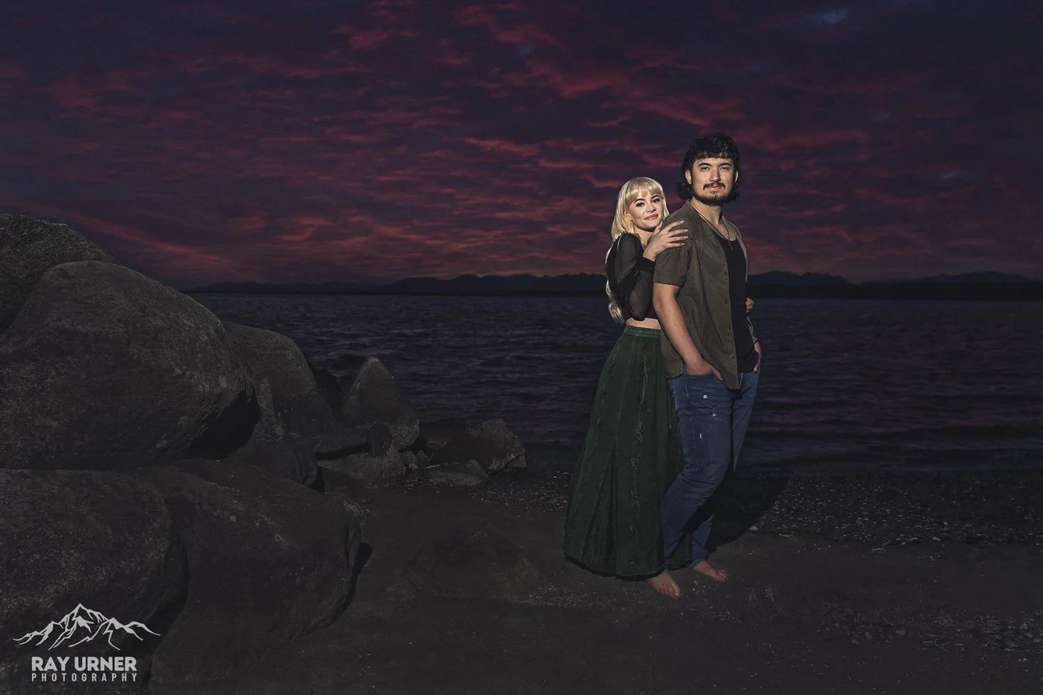 Crescent-Beach-Sunset-Photoshoot-002.jpg