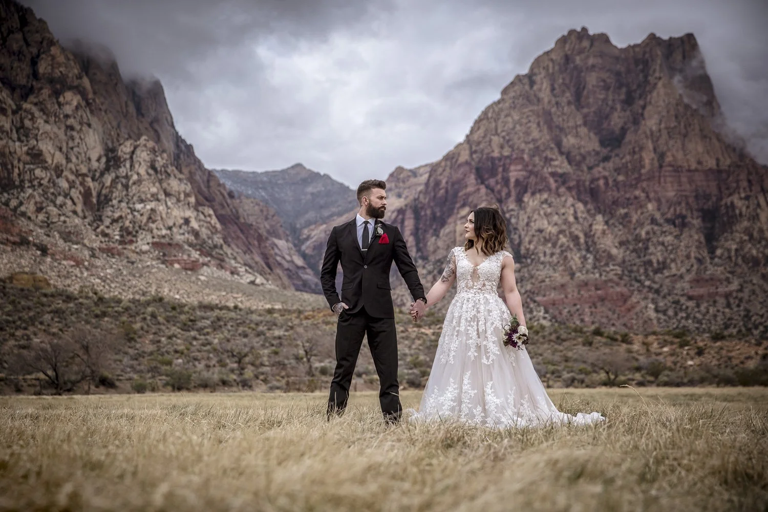 Vancouver-Wedding-Photography-Las-Vegas-Project-Obscura-2018-Red-Rock-Storm-003.jpg