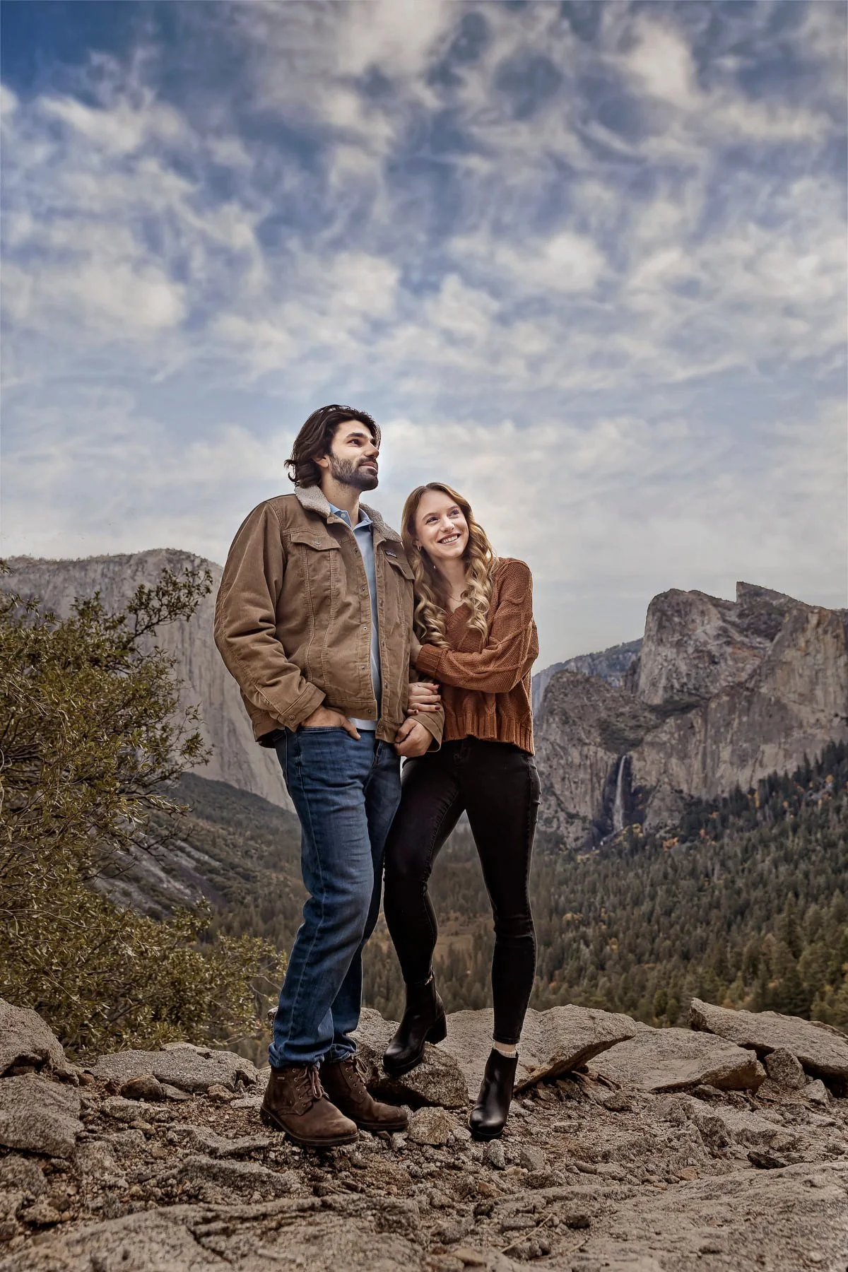 Yosemite-Engagement-Photo.jpg