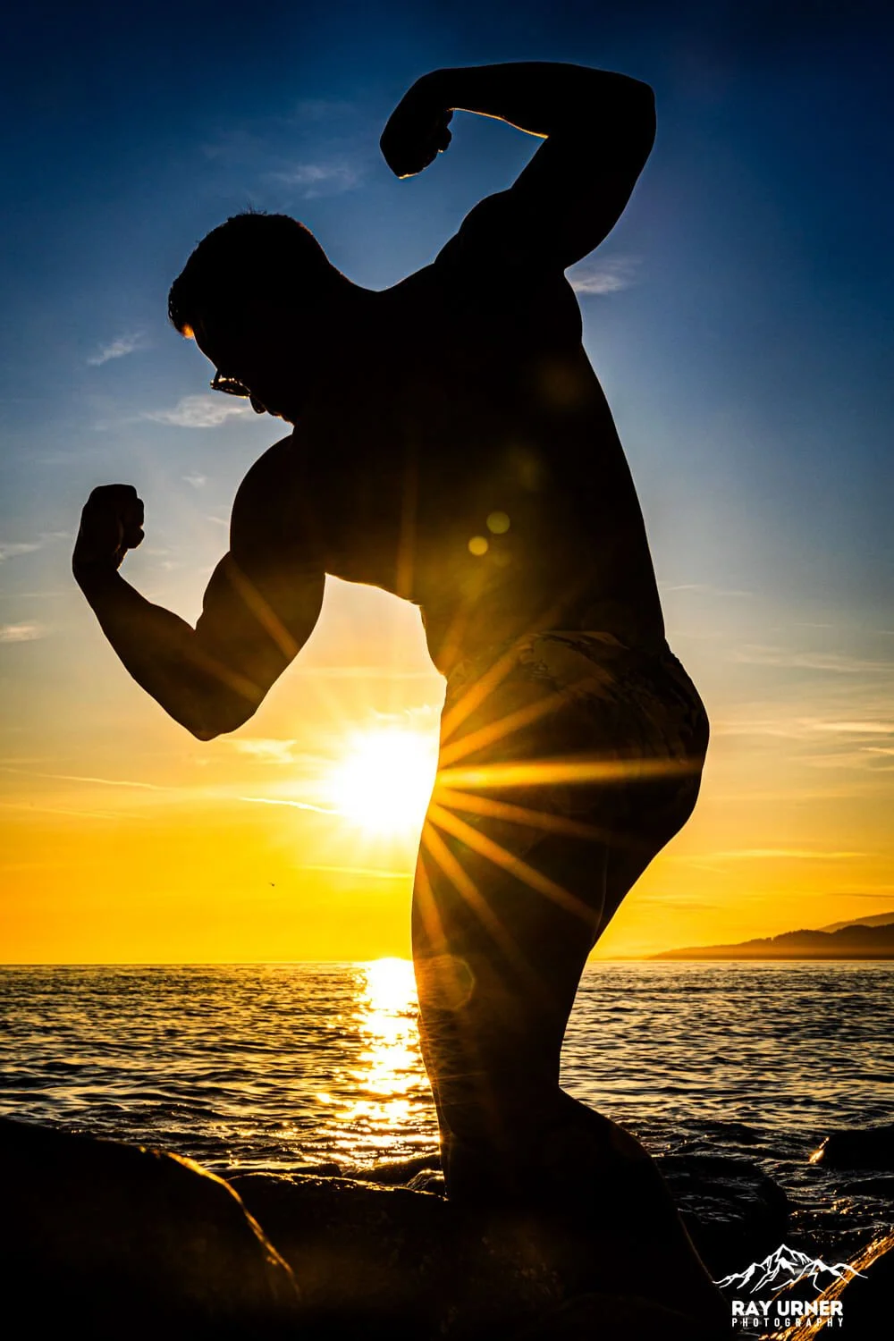 Wreck-Beach-Bodybuilding-Photo.jpg