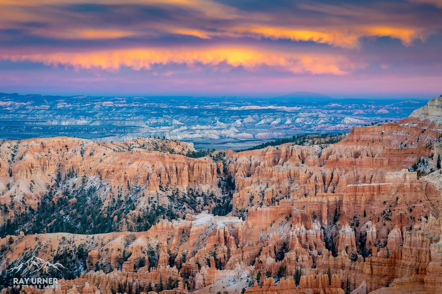 Sunset at Bryce Canyon National Park in Utah, photographed from Inspiration Point