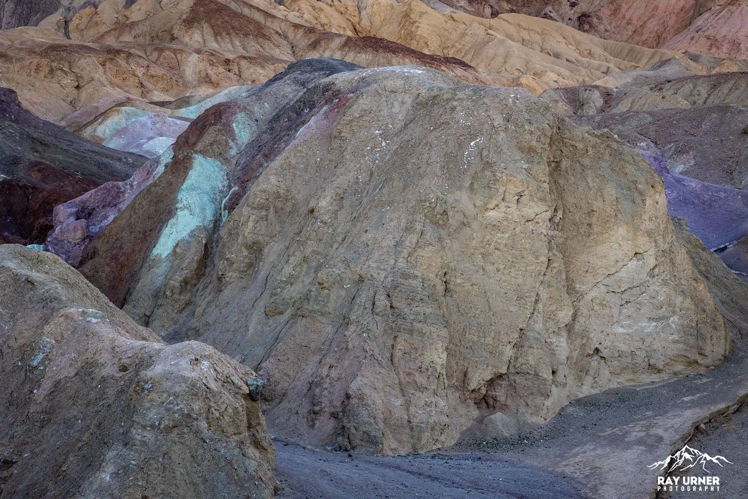 Death-Valley-Artists-Palette-Sunrise-006.jpg