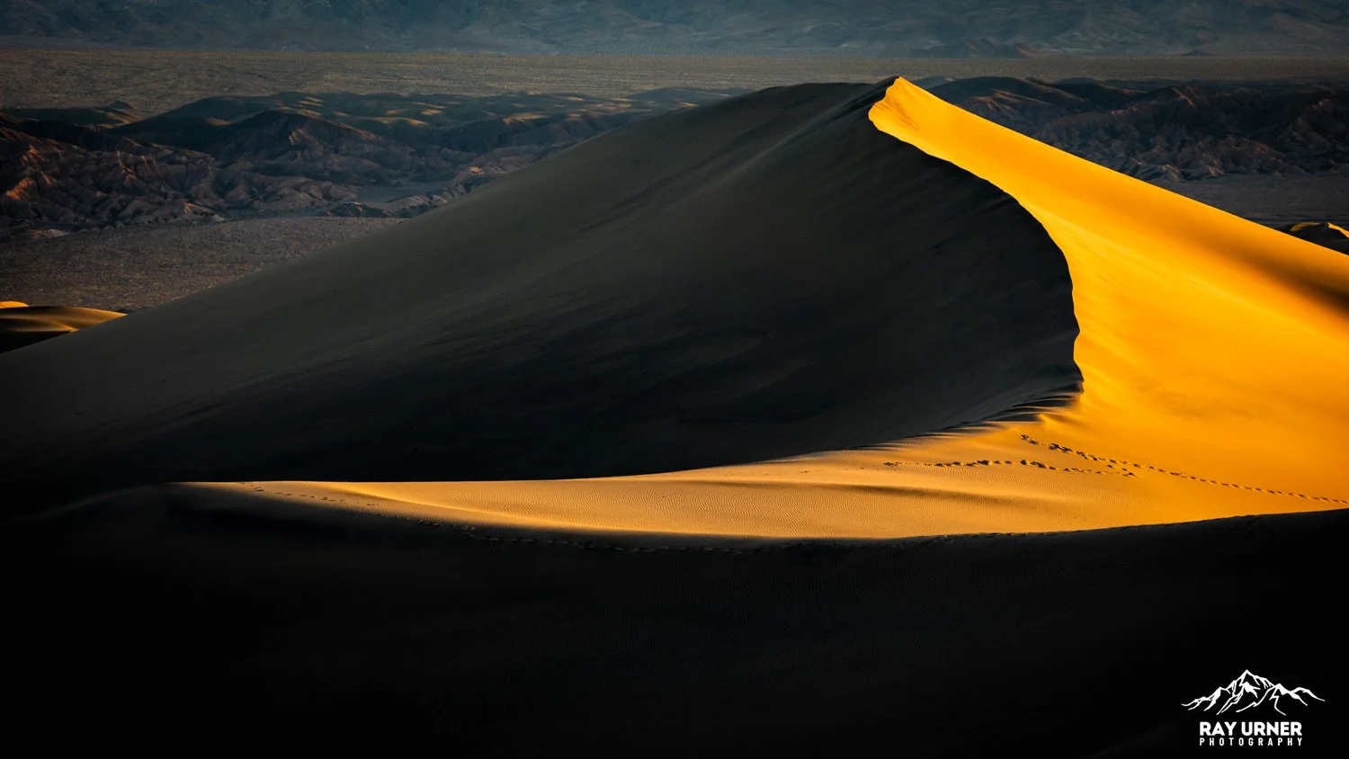 Death-Valley-Mesquite-Sand-Dunes-Sunrise-033.jpg