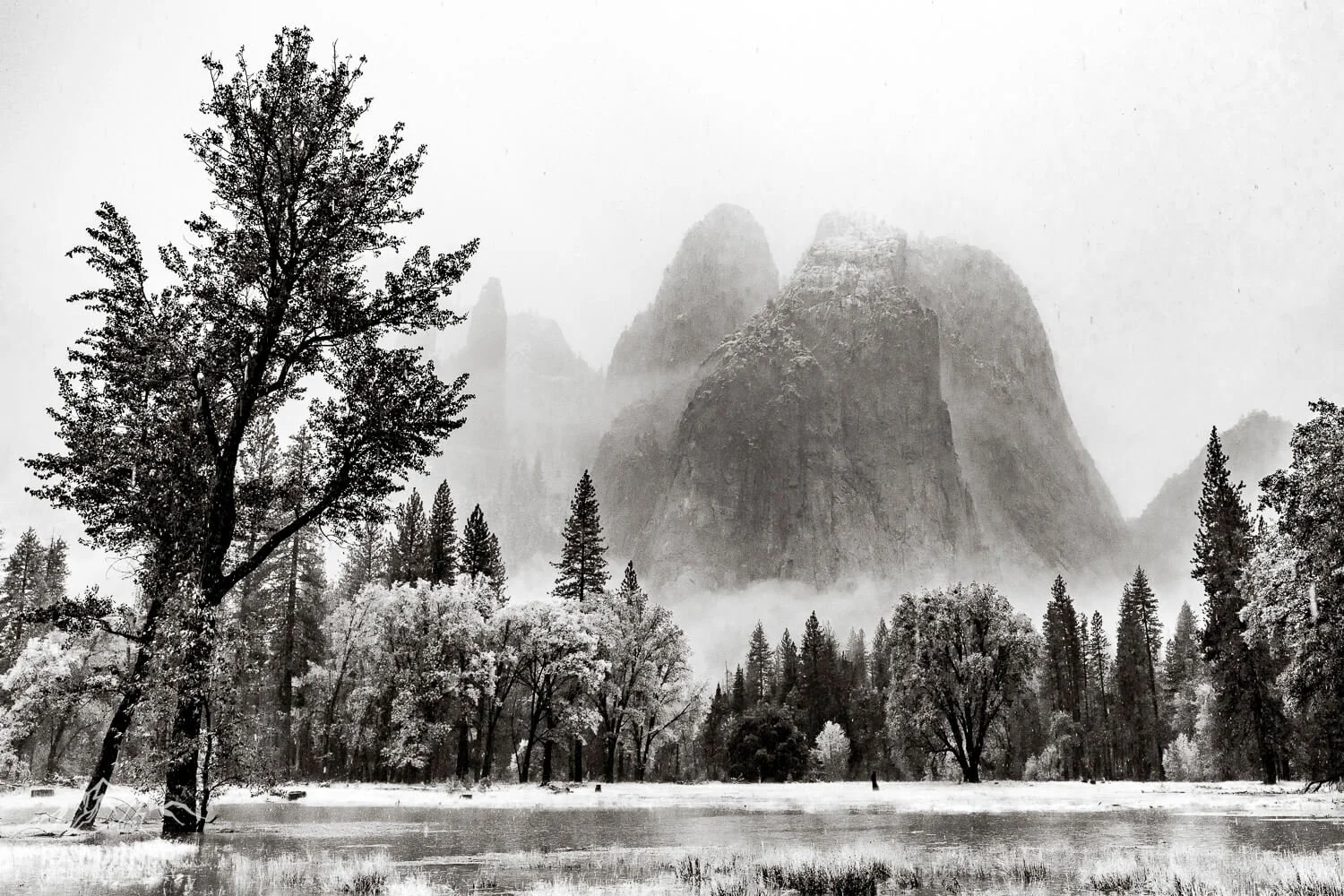 Yosemite National Park in California - Flood in the fall