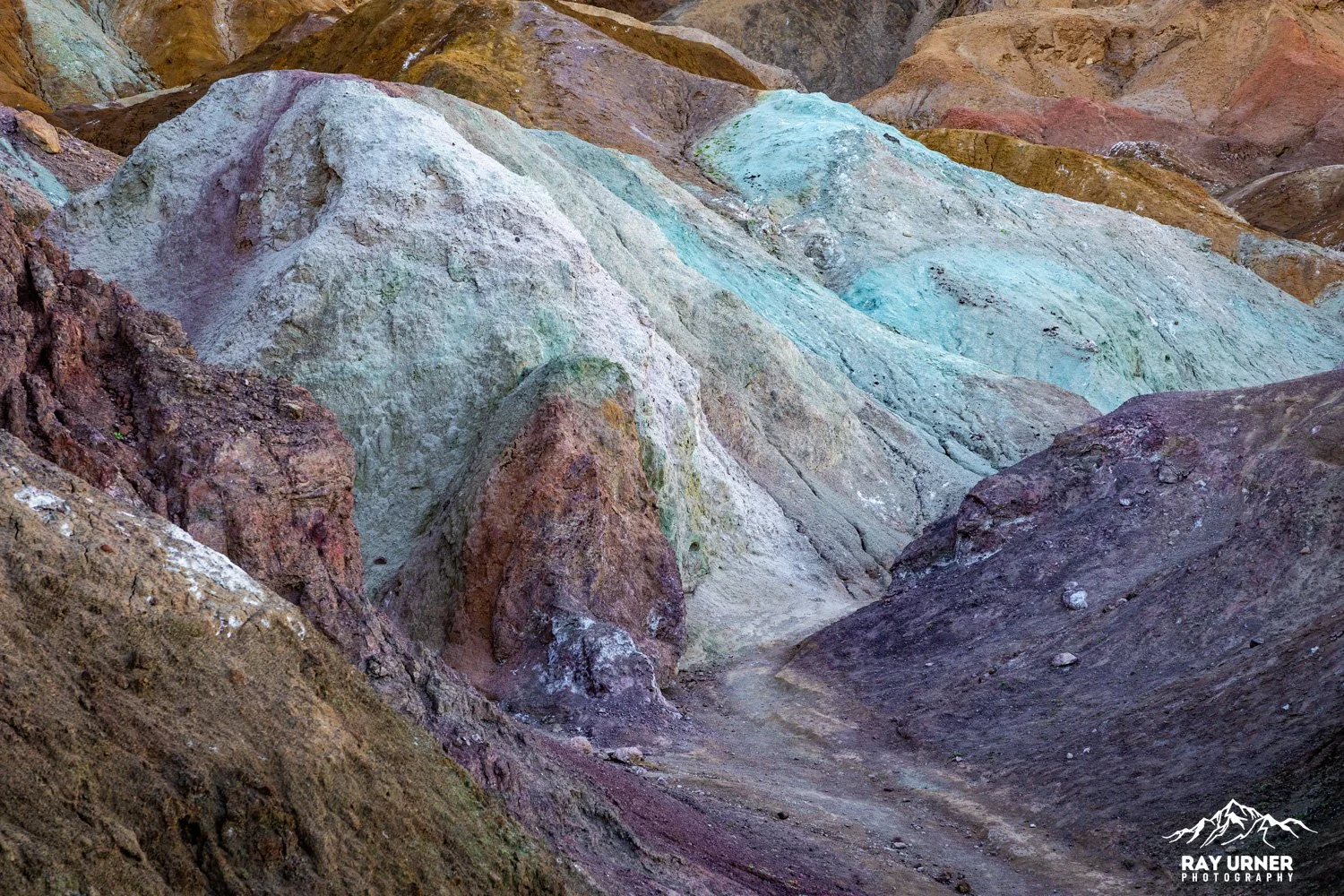 Death-Valley-Artists-Palette-Sunrise-048.jpg
