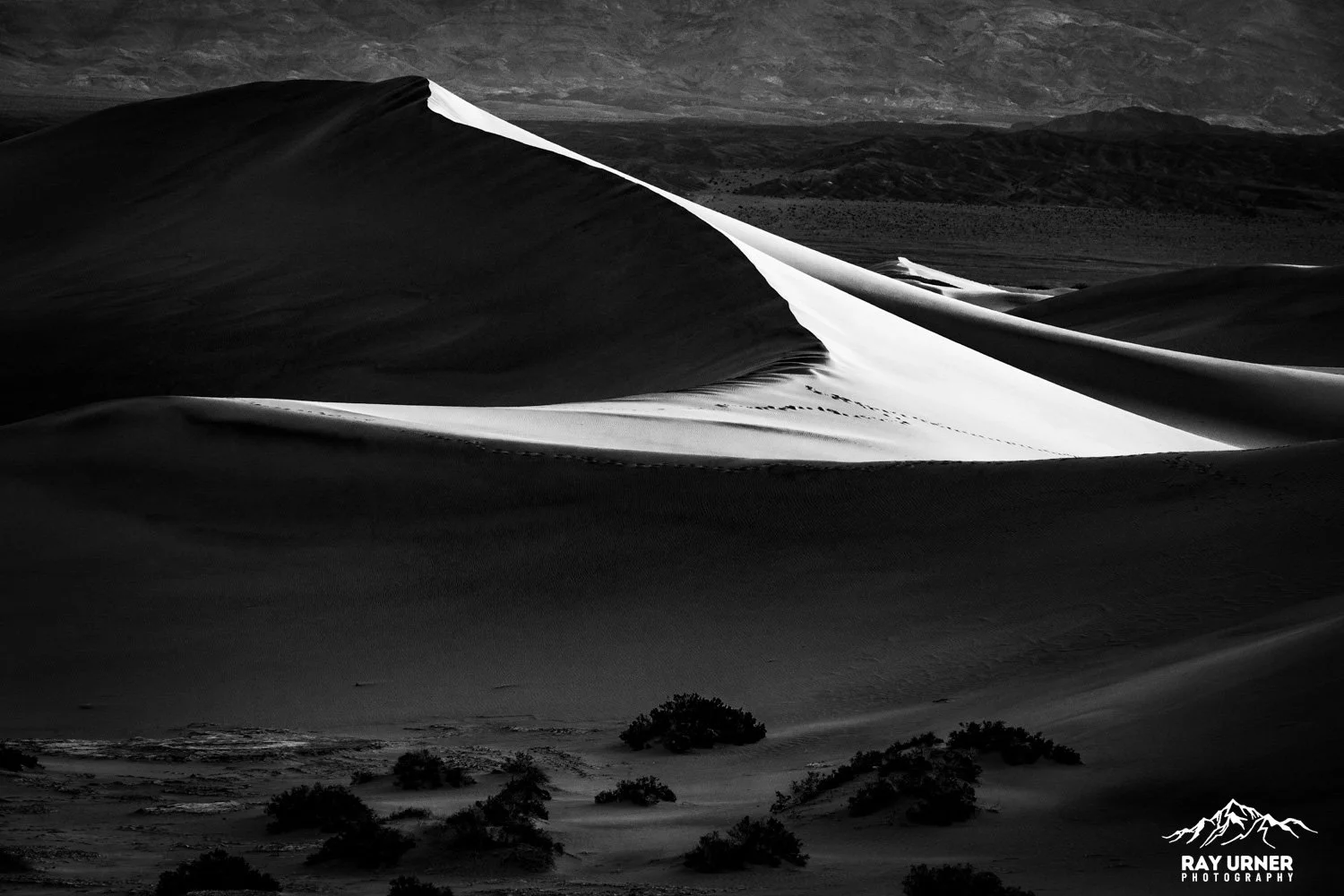 Death-Valley-Mesquite-Sand-Dunes-Sunrise-018.jpg