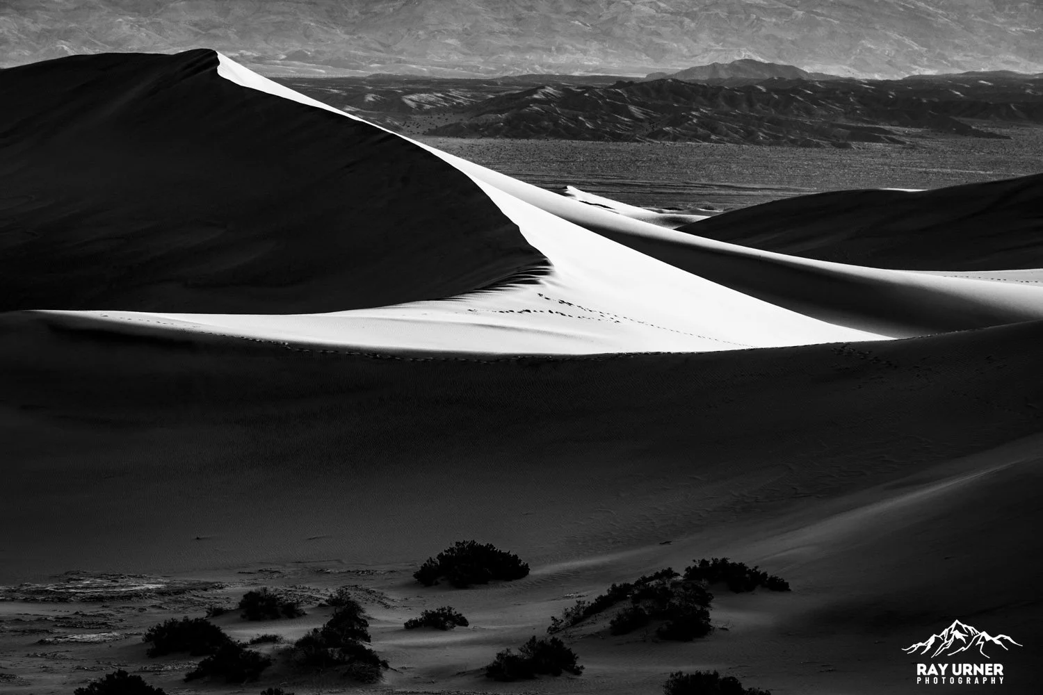 Death-Valley-Mesquite-Sand-Dunes-Sunrise-048.jpg