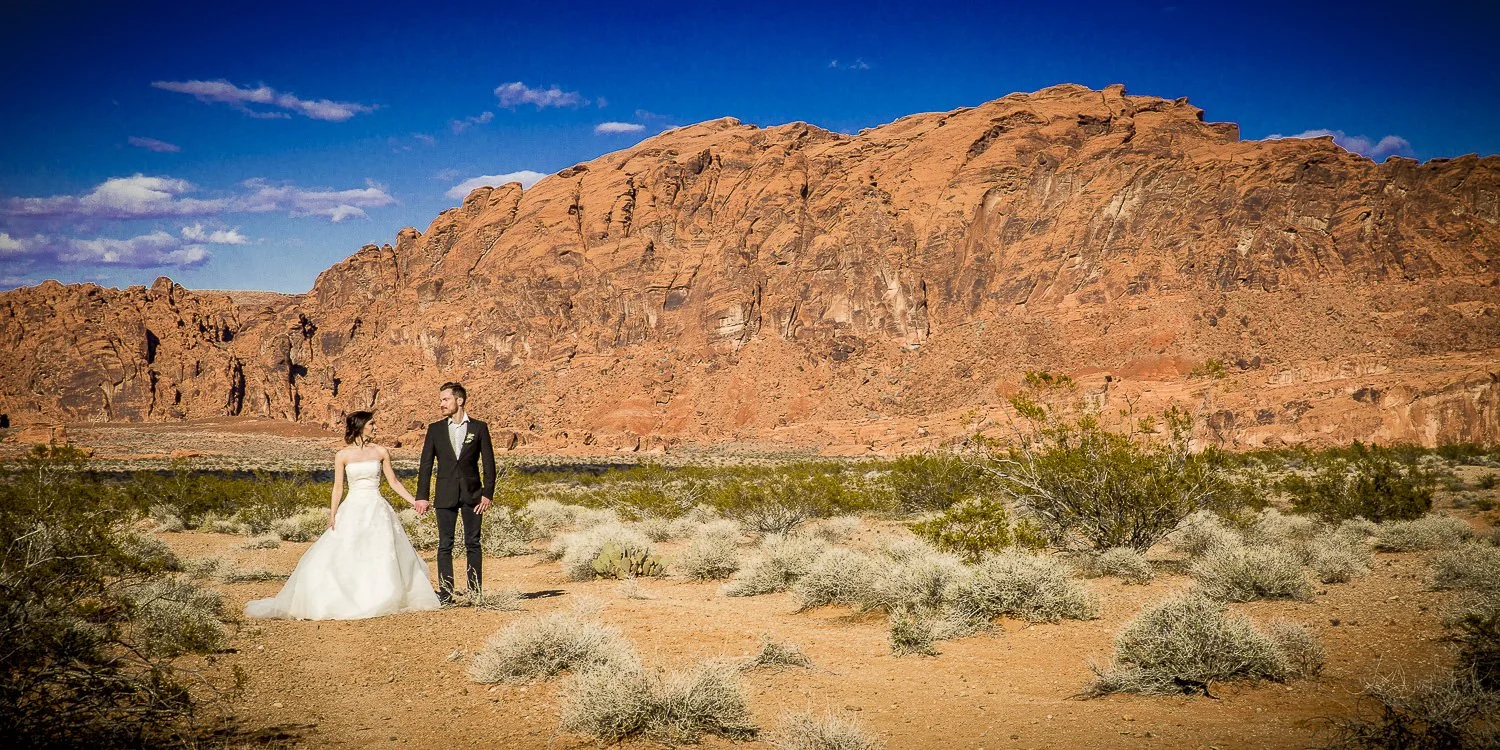 Vancouver-Wedding-Photographer-Valley-of-Fire-Las-Vegas-Wedding-002.jpg