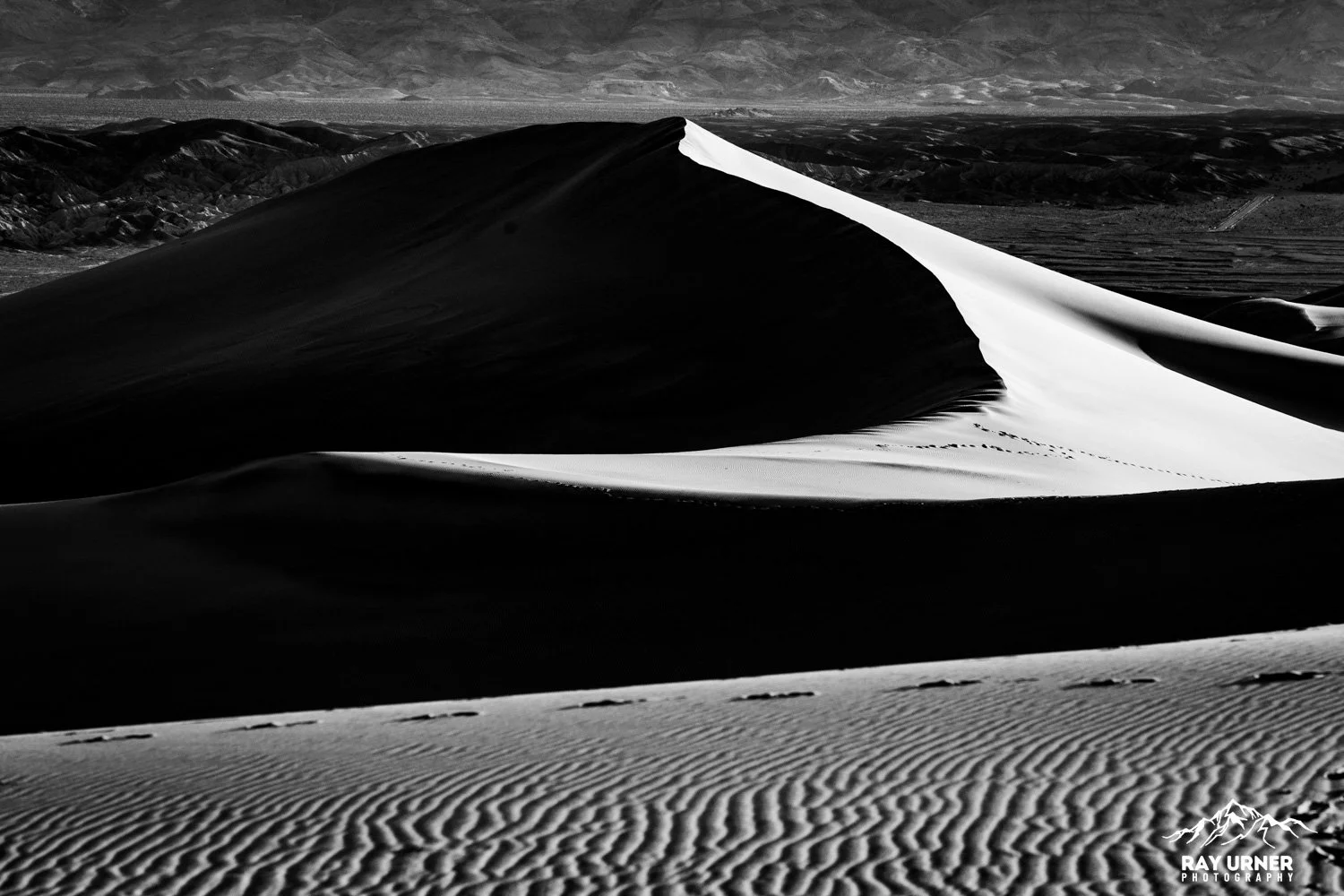 Death-Valley-Mesquite-Sand-Dunes-Sunrise-049.jpg