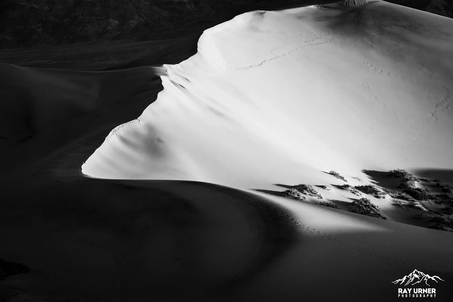 Death-Valley-Mesquite-Sand-Dunes-Sunrise-020.jpg
