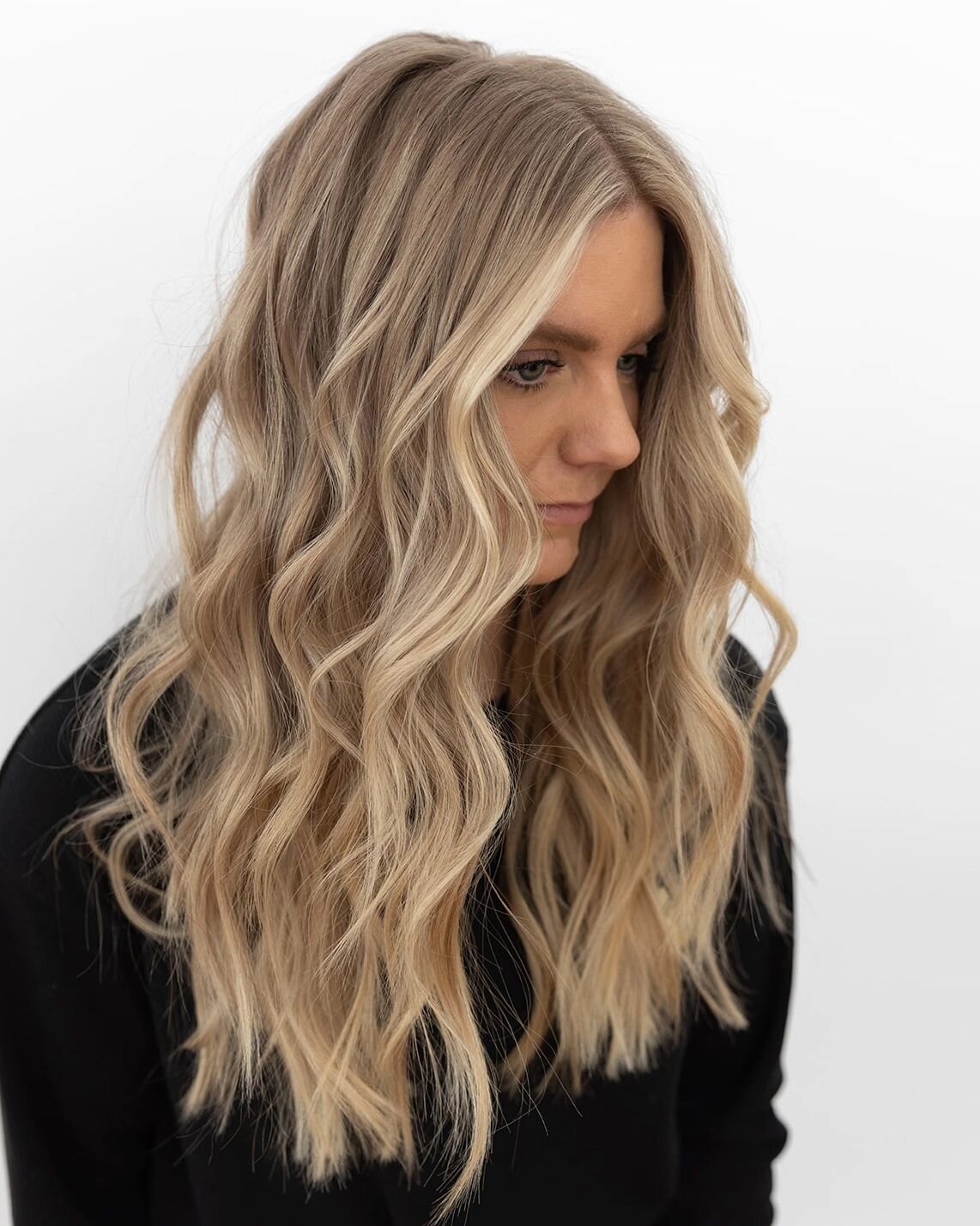 Bronde babe ✨️ One of the most low maintenance &amp; low commitment ways to go a little darker while still being able to easily lighten it again in the future when you're ready. We did lowlights &amp; a tone &amp; those lowlights blend so good with h