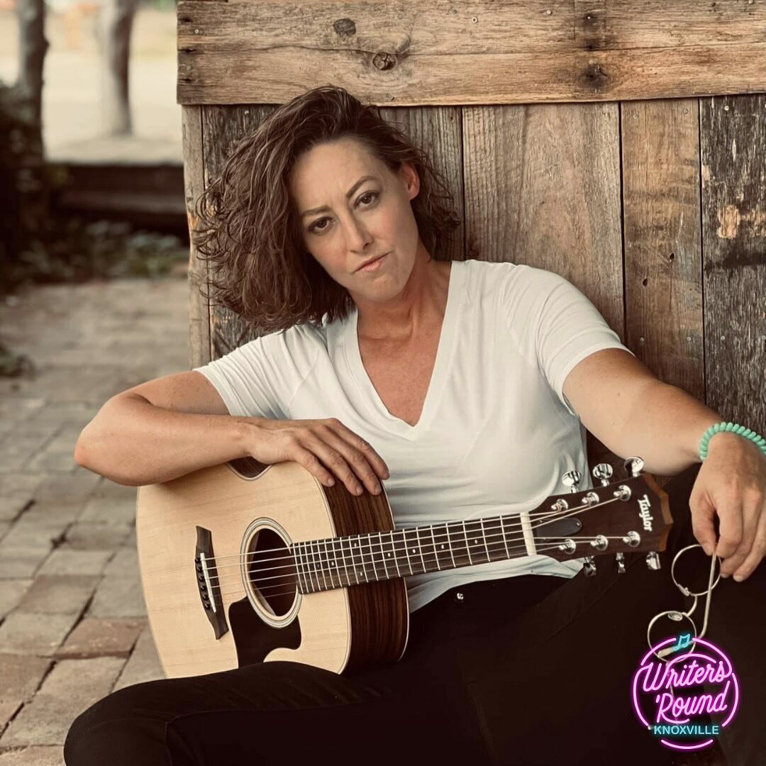 TONIGHT! Women&rsquo;s week at @writersroundknox and we have @piper_paisley_music on our curated round! 

BIO:

&ldquo;Local singer songwriter here in Knoxville. Originally from Virginia where I grew up. Fell in love with music and learned to play gu