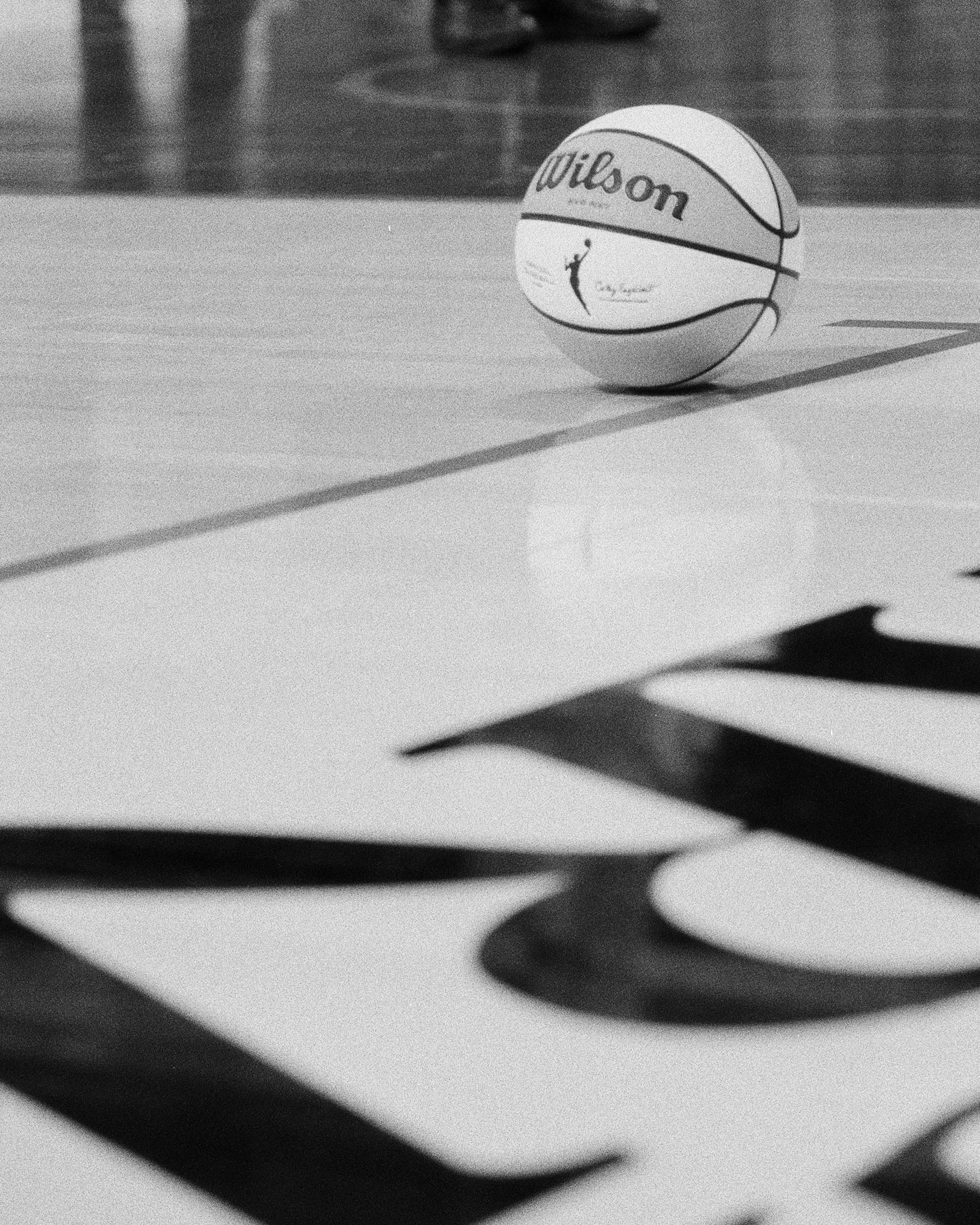 LA Sparks vs Conn Sun_7.13.2025_by Alishia Stevens_35mm-2.JPG
