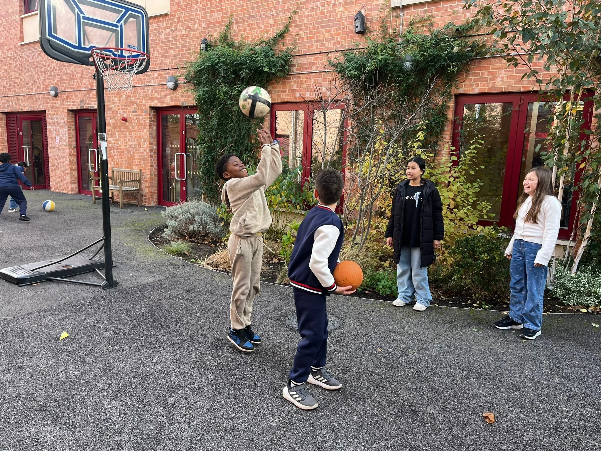 YP playing at Scene & Heard alongside SG plants!.jpg