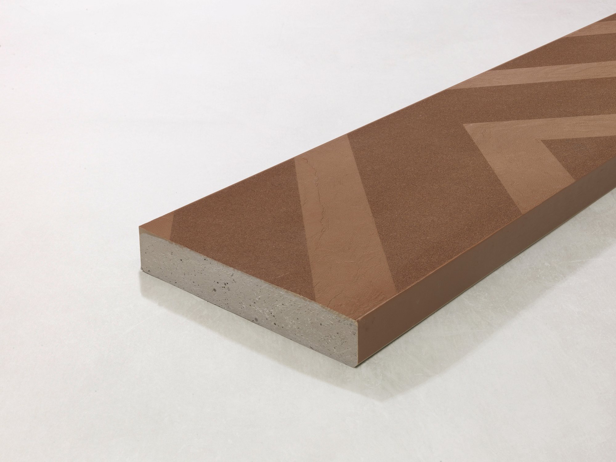 Millboard Modello Linear - Coppered Oak (2).jpg