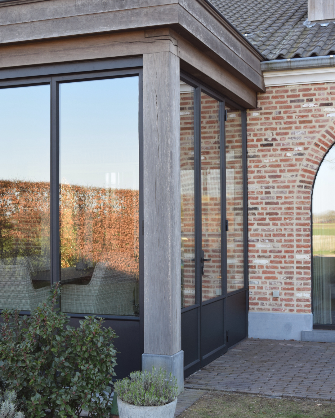 Stalen buitenschijnwerk 