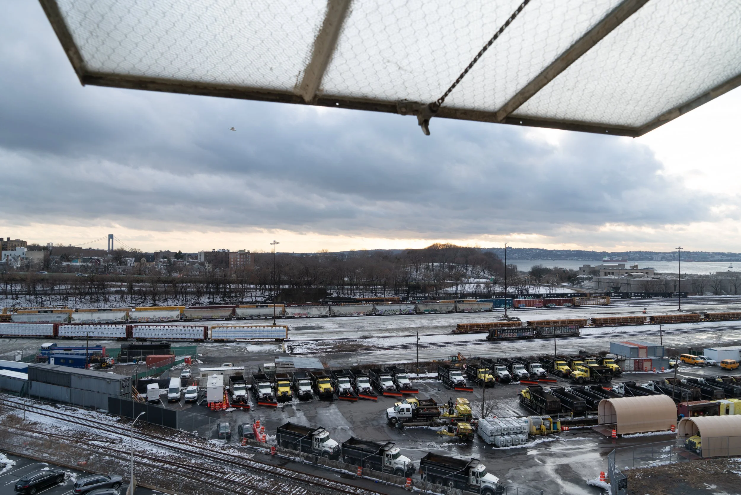  studio view 2/13/25 5:33:16 pm 