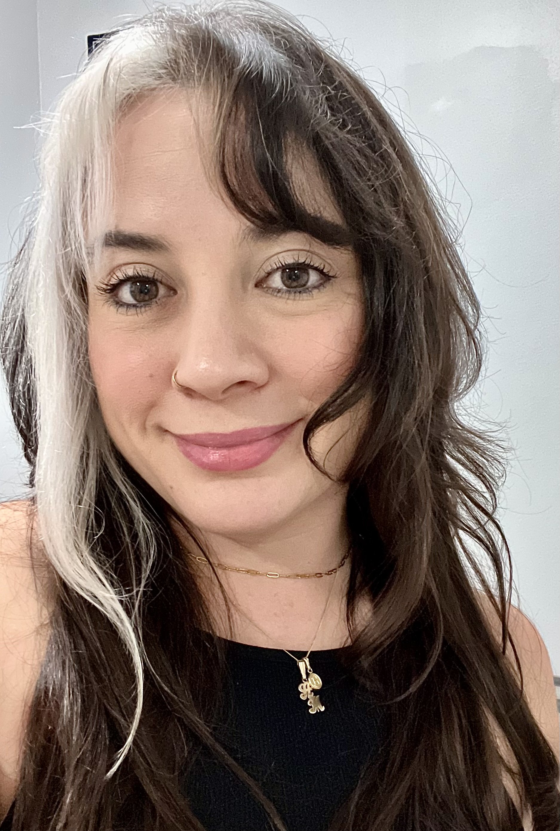 Headshot Pic - Anamaria Garzon.jpg
