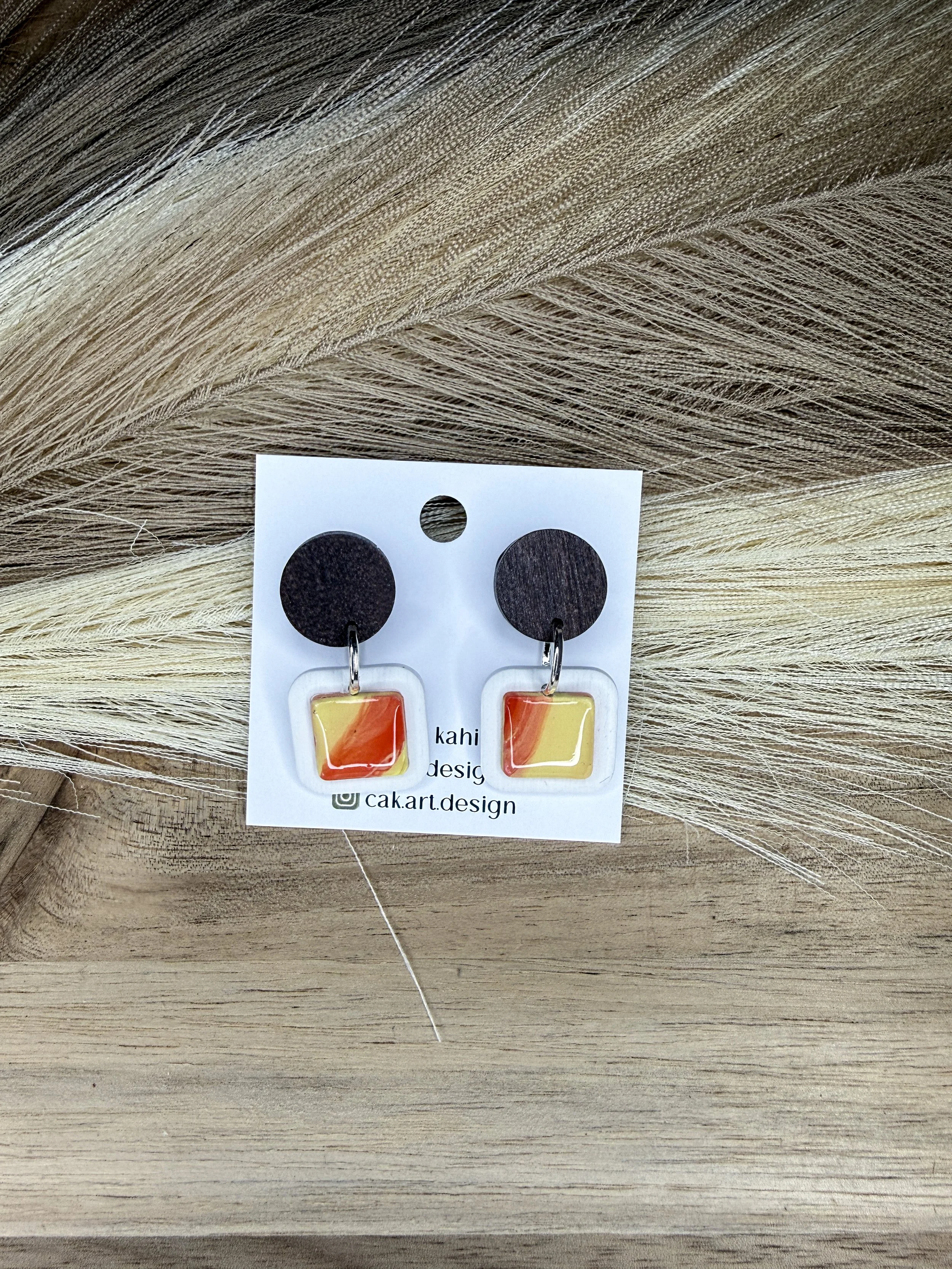 bezel - orange and yellow marble