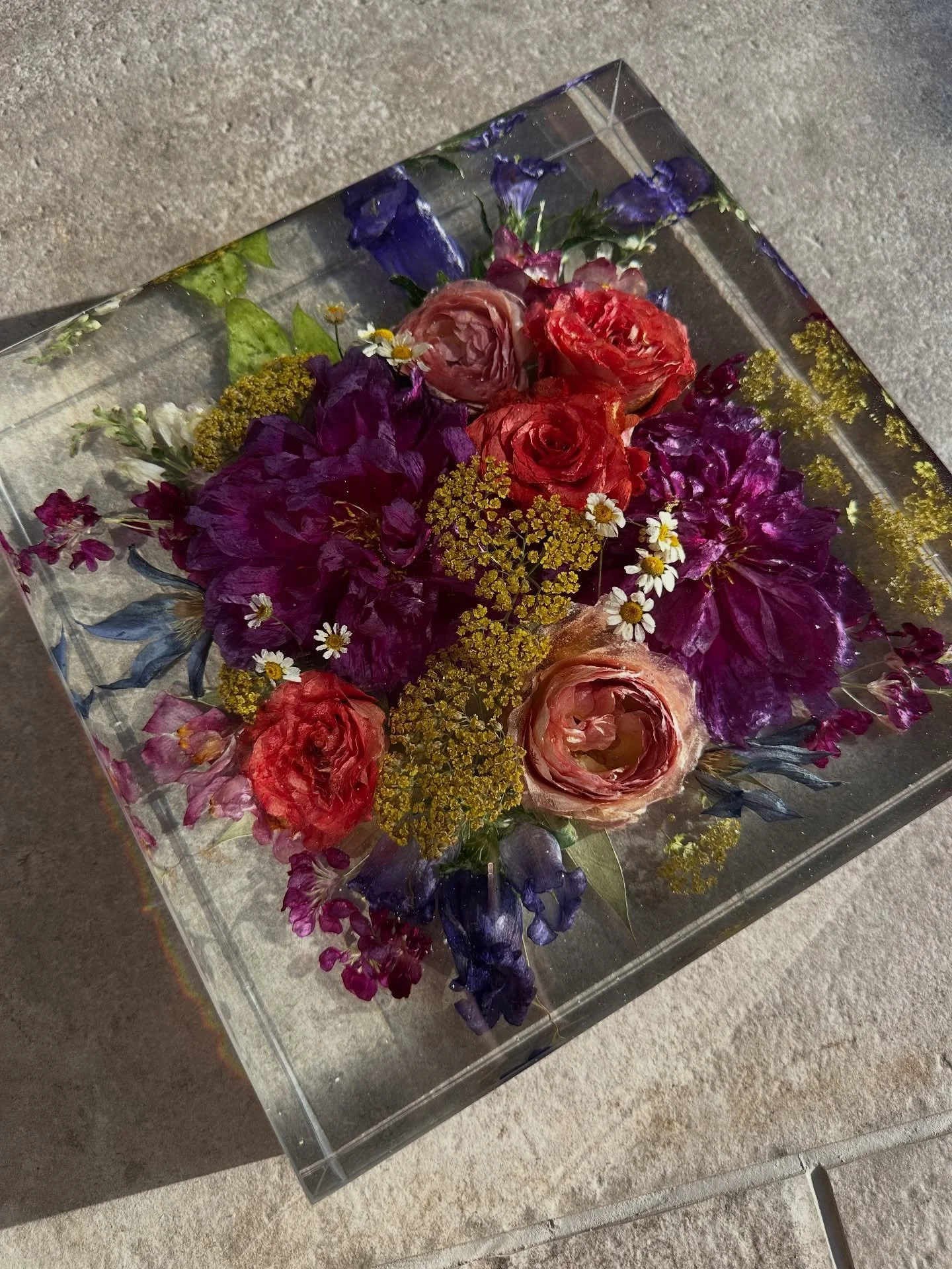 ✨ A forever piece of your wedding day ✨
Every petal, every colour, every memory&mdash;preserved in crystal-clear resin. 💐

Original florist: @florianhove 

💍 Wedding flower preservation | Bouquet preservation | Sentimental wedding gift
Nationwide s
