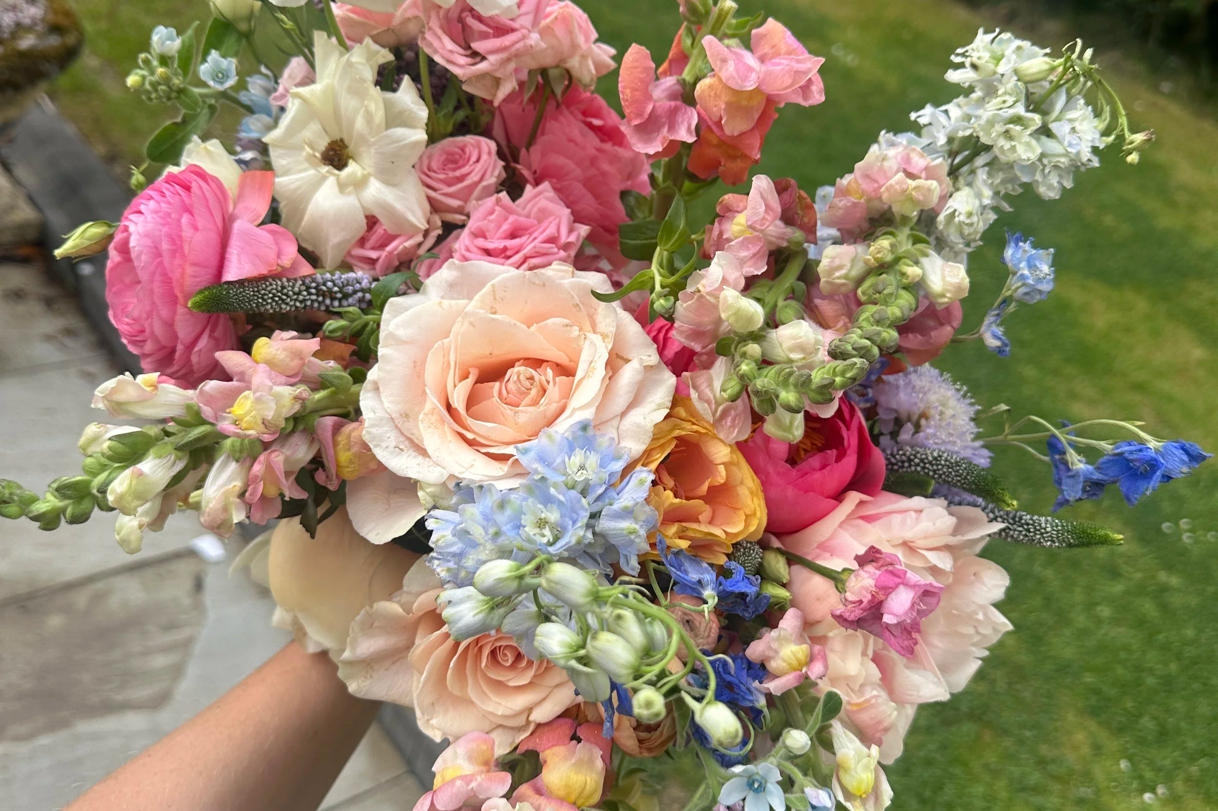 How Long Does It Take to Dry Wedding Flowers?