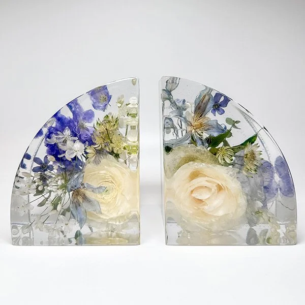 1-flowerpreservation-petalspreserved-s-bookend.jpg