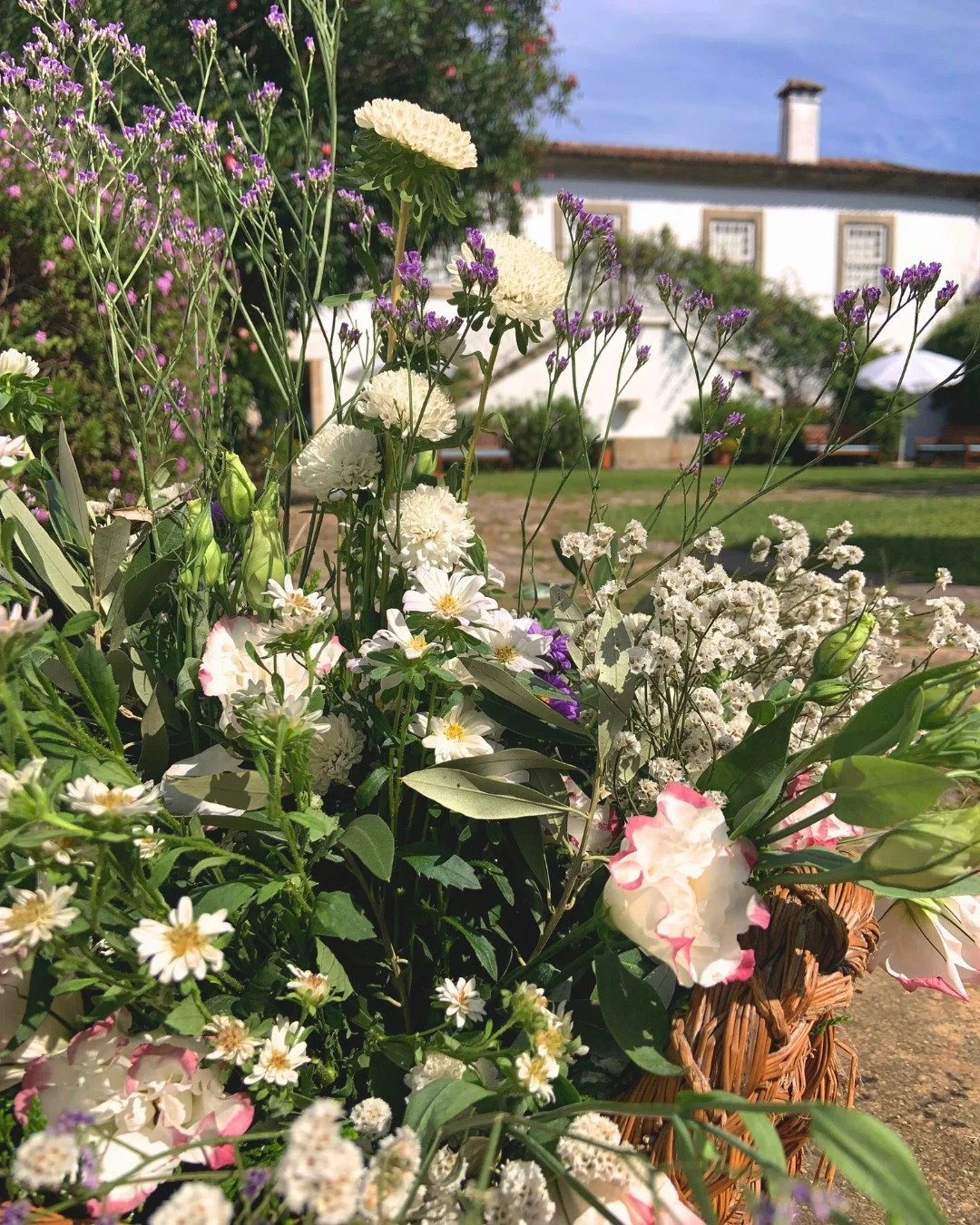 Uma casa que une tradi&ccedil;&atilde;o, sofistica&ccedil;&atilde;o e eleg&acirc;ncia! 🏡✨

A house that brings together tradition, sophistication, and elegance! 🏡✨

#wedding #portugaldestinationwedding #2026wedding #weddinginspiration #casamento202