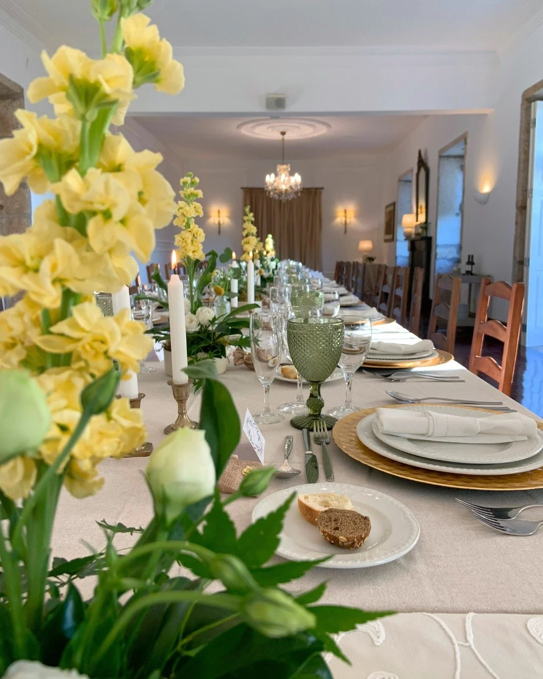 Cinco décadas de amor merecem um jantar preparado com amor e elegância! 💛✨
Five decades of love deserve a dinner prepared with care and elegance! 💛✨
#wedding #portugaldestinationwedding #2026wedding #weddinginspiration #casamento2026
