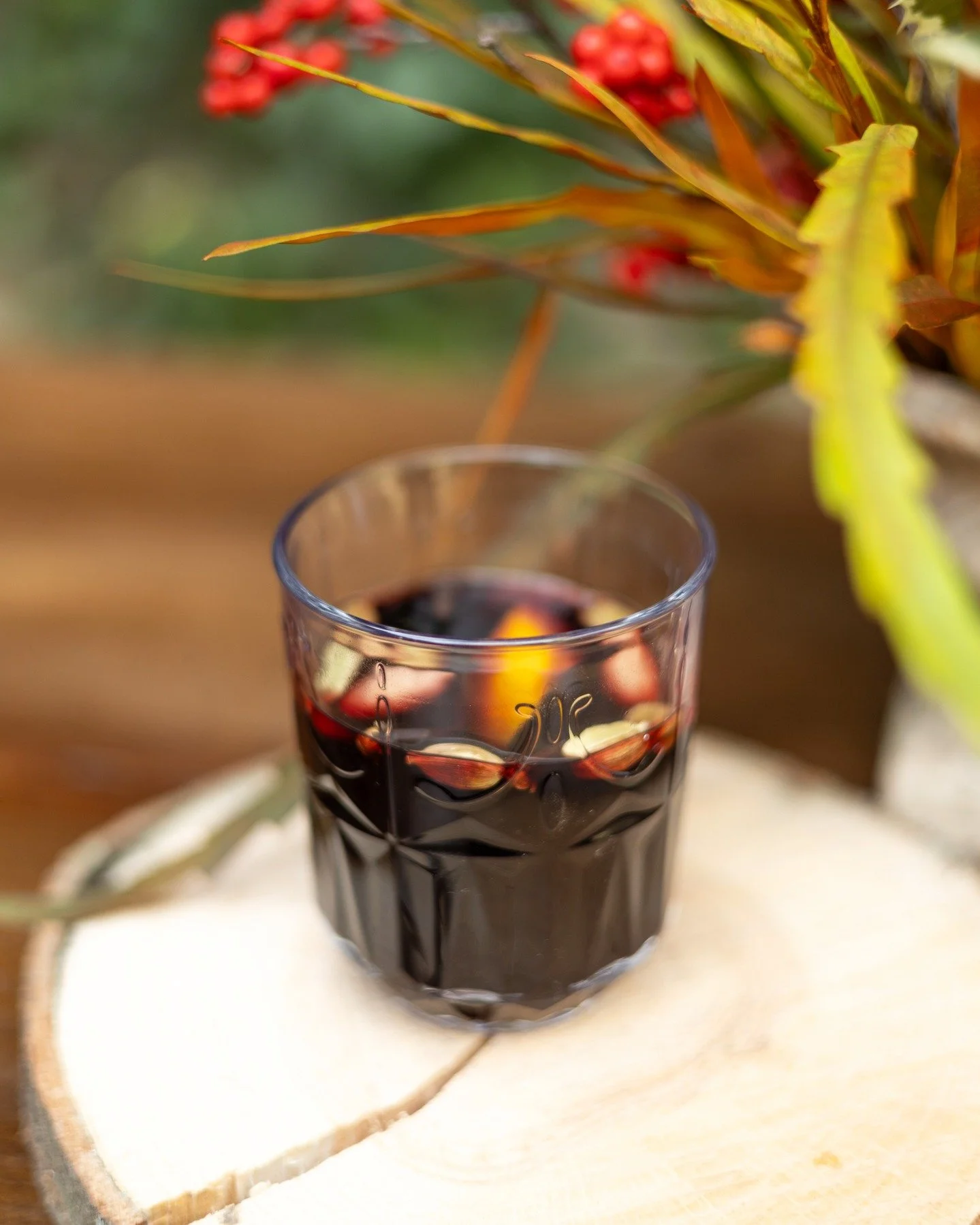 O nosso gl&ouml;gg, bebida natal&iacute;cia cl&aacute;ssica do Norte da Europa, traz calor, cor e um toque de tradi&ccedil;&atilde;o! Uma experi&ecirc;ncia perfeita para celebrar a &eacute;poca mais encantadora do ano ✨🎄

Our gl&ouml;gg, the classic