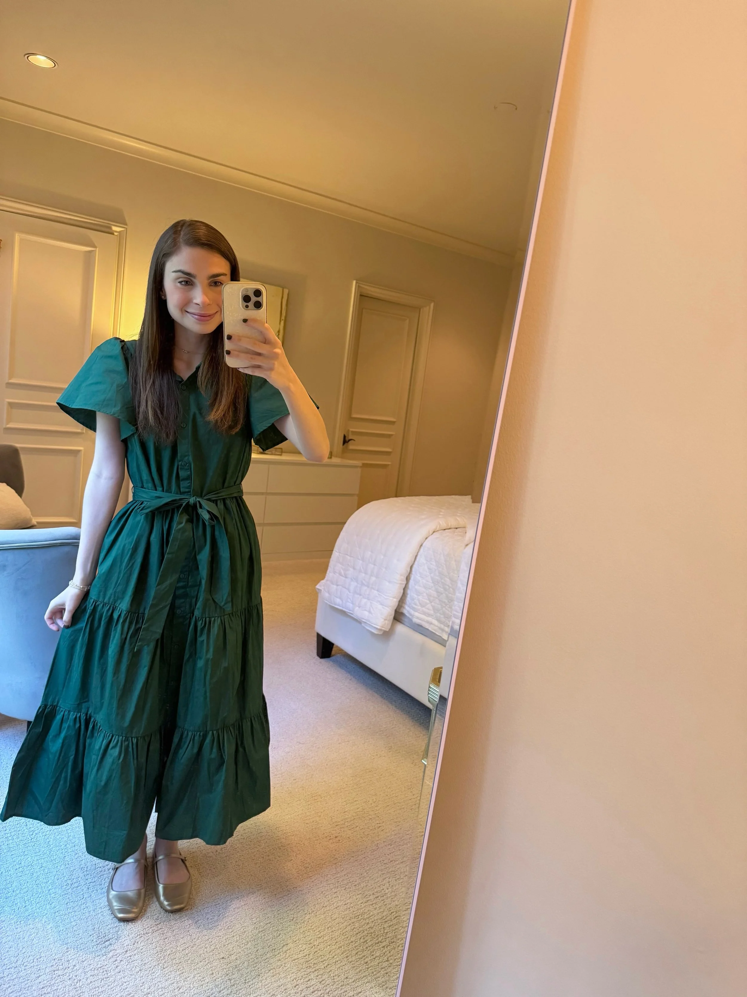 Been loving a flowy dress lately💚👗