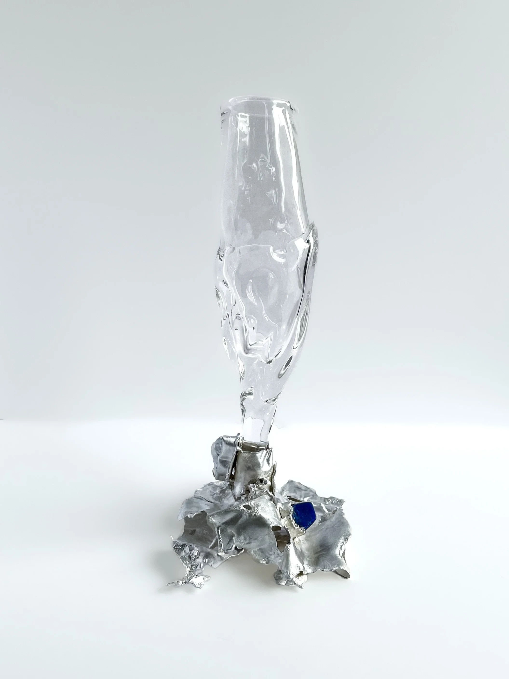 Szkło Studio_Lindsey Fontijn_Goblet #10_2023_pic 3.jpeg