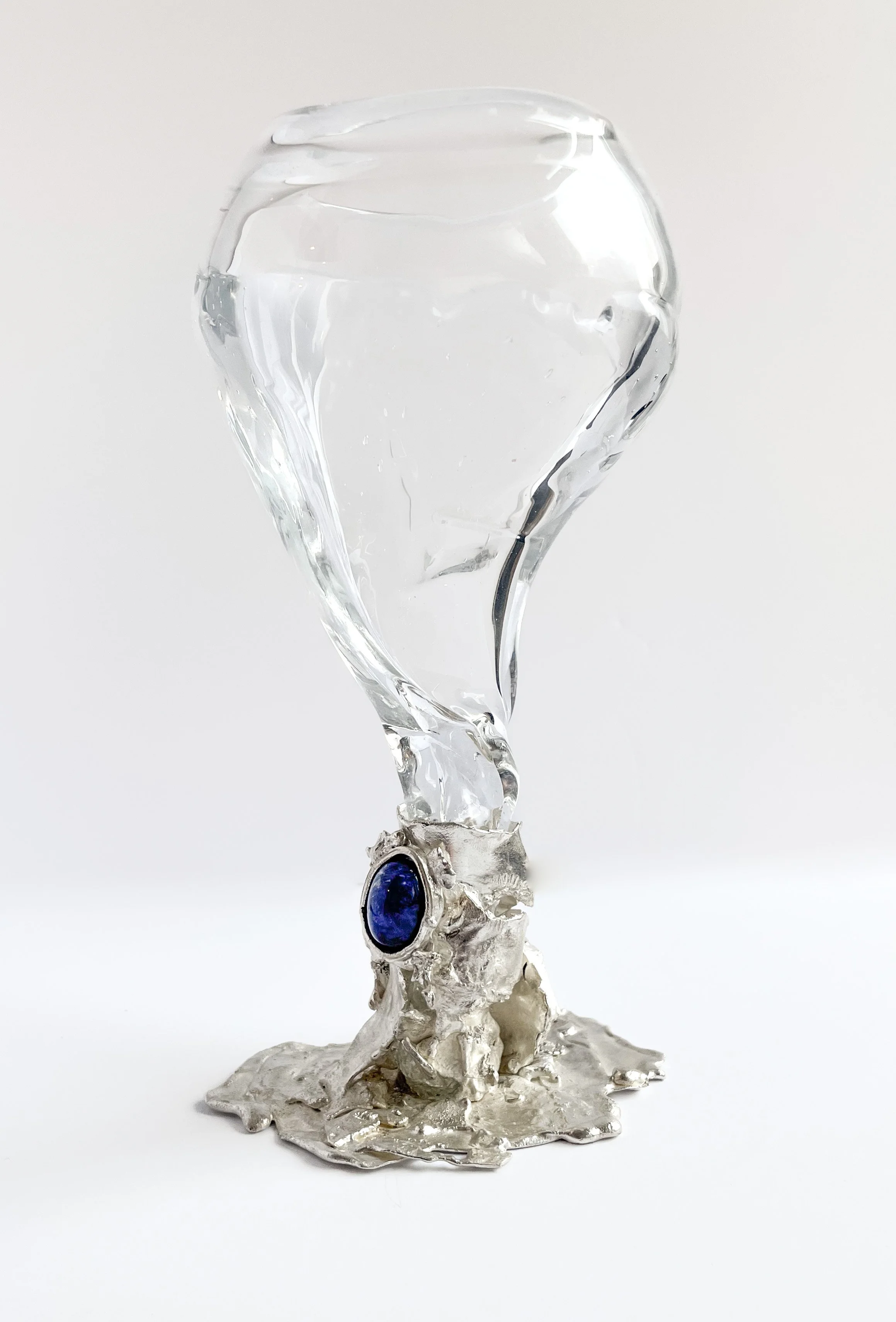 Szkło Studio_Lindsey Fontijn_Goblet #01_2023_pic 1.jpg