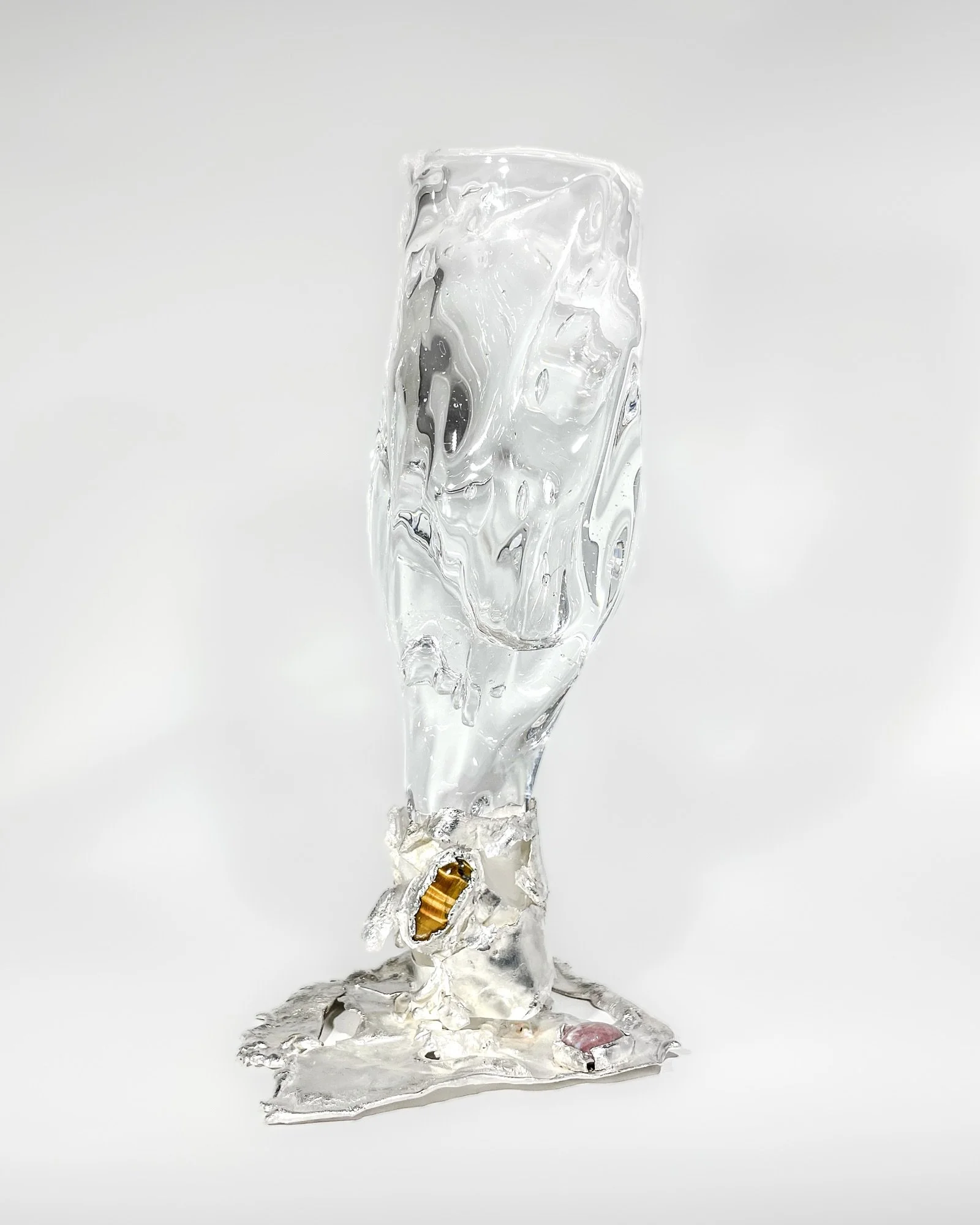 Szkło Studio_Lindsey Fontijn_Goblet #04_2024_pic 1.jpeg