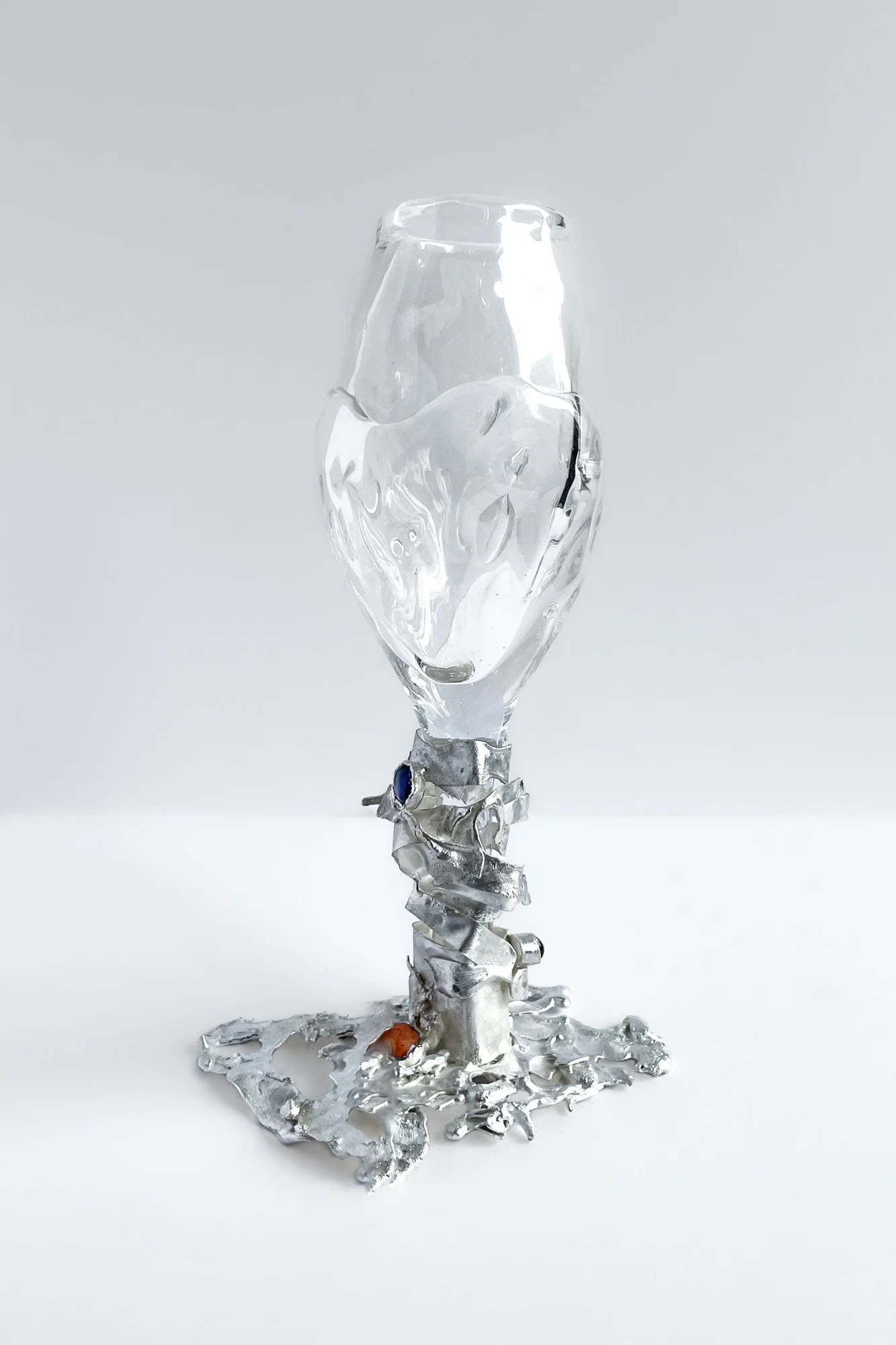 Szkło Studio_Lindsey Fontijn_Goblet #08_2023_pic 2.jpeg