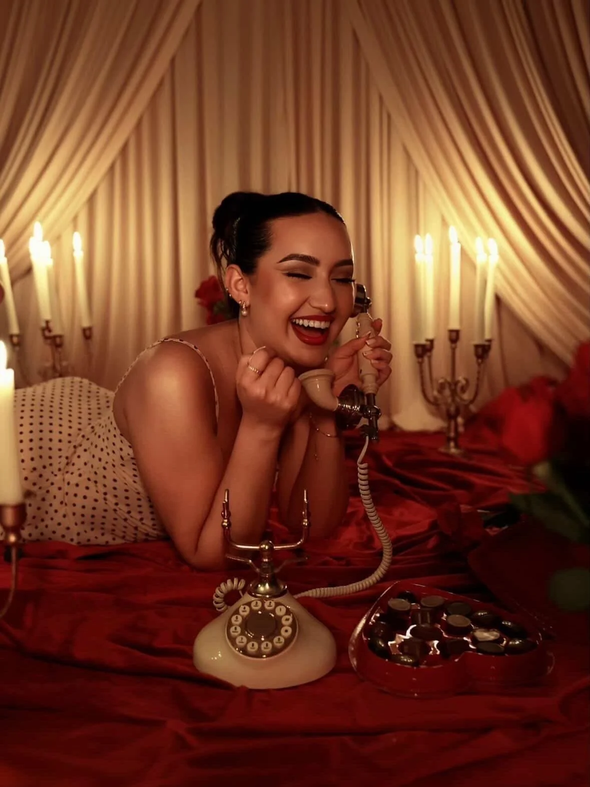 Ladies and Gentlemen, HER! 

☎️ call me, let&rsquo;s glow 🫶🏻