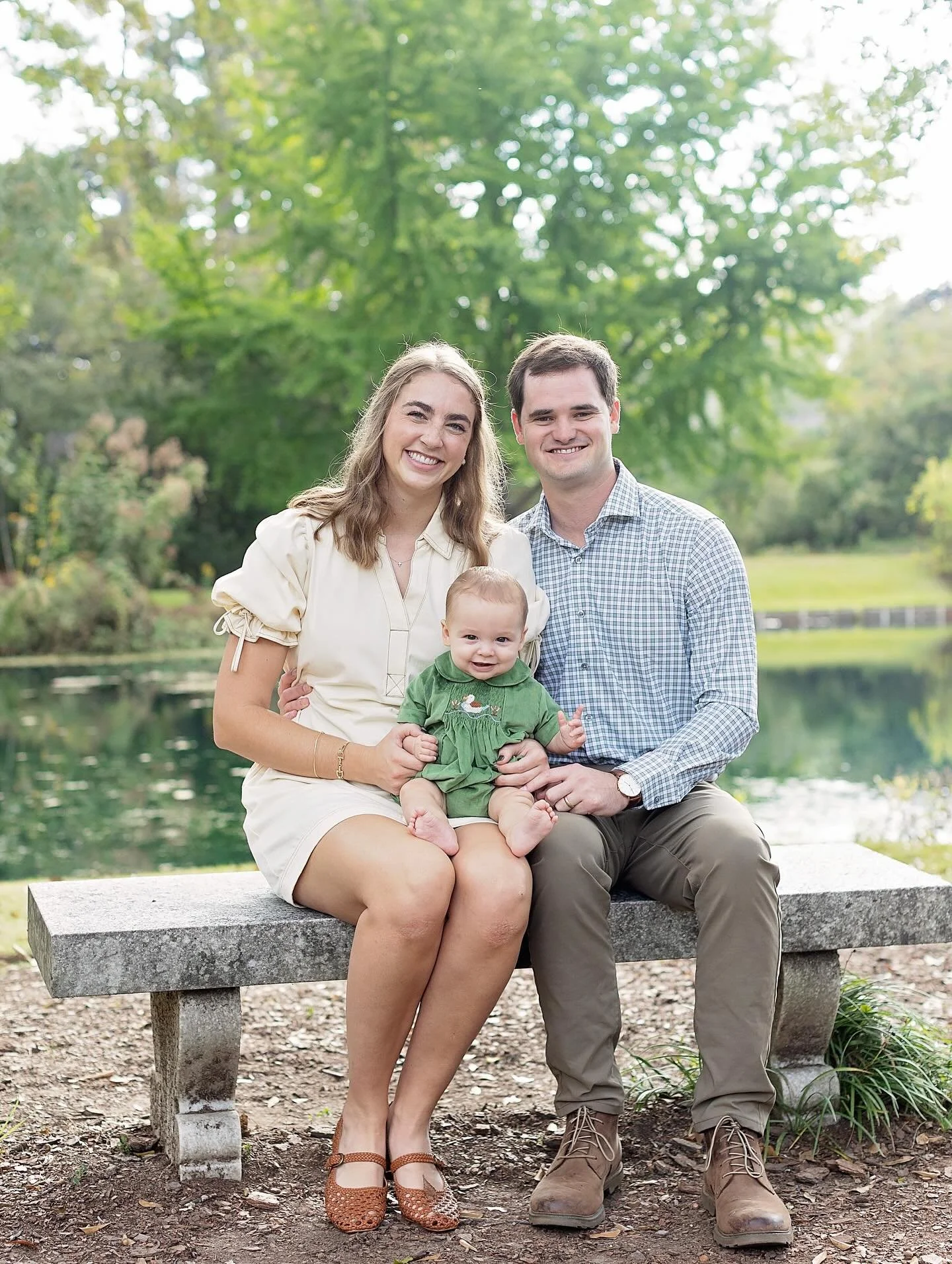 We kicked off our fall mini season with some of my favorites- make sure you scroll to the end to see what Jojo thought of our photoshoot 🐕👶🏼🫶🏻🦆🍂

#deidreruth #foreverphotographer #minisession

Wanna book? Send us an email 👉🏼 info@deidreruth.