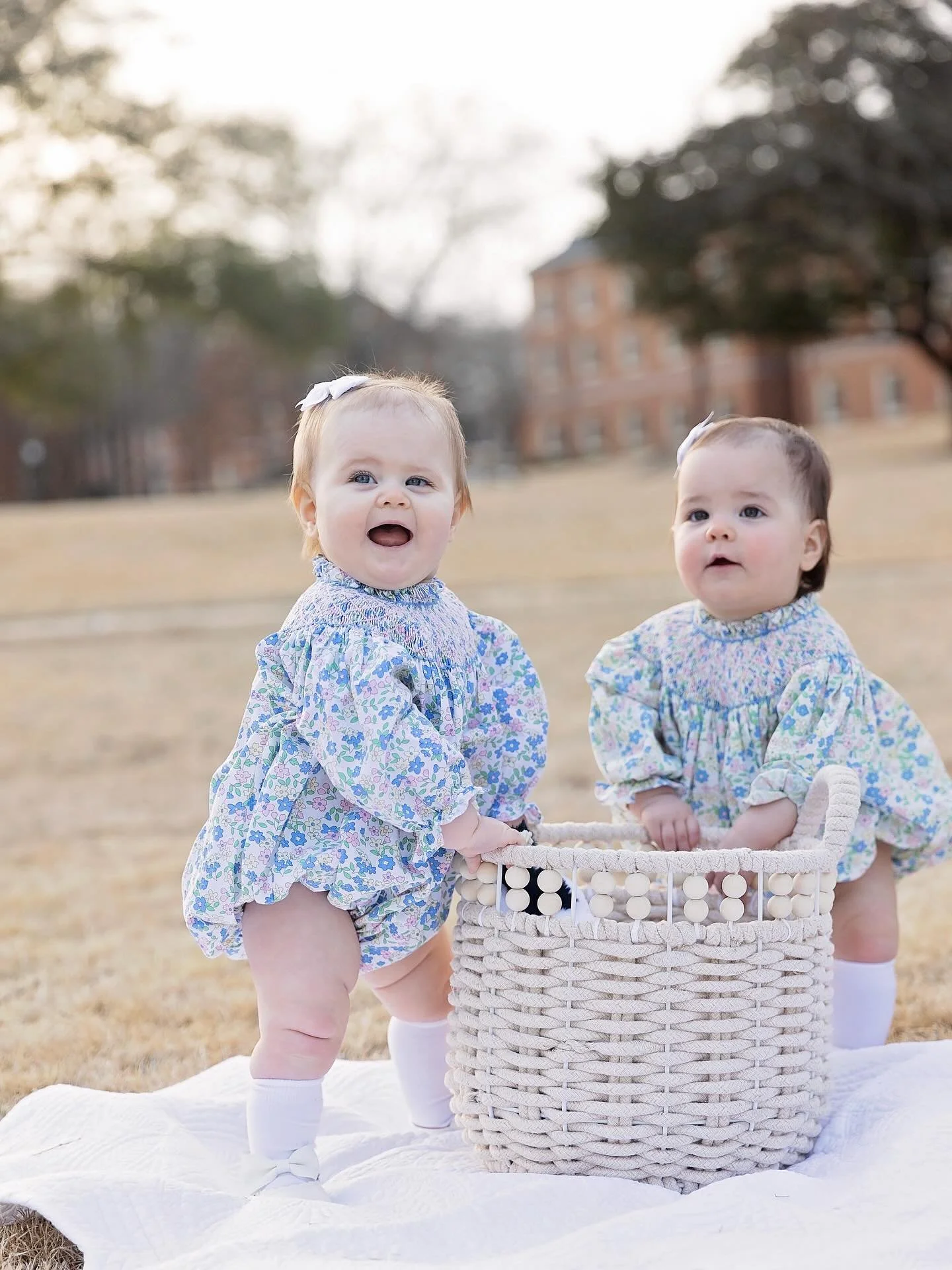 We giggled. We played. We ate grass. We cried. We snuggled. It was the best time. 🫶🏻🩷💖

#deidreruth #foreverphotographer #birminghamphotographer