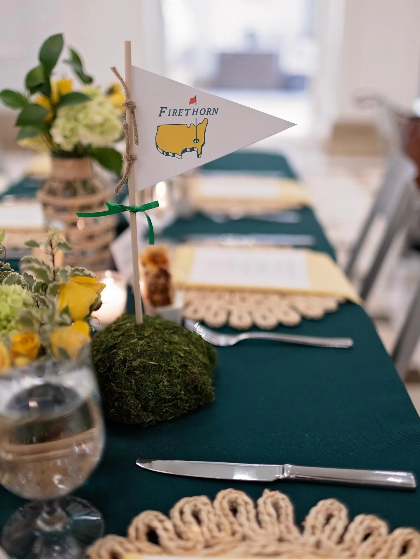In honor of the big tournament this week, here is a little Masters-inspired magic from last fall ⛳️✨ I&rsquo;ll never get over the details (or getting to document them).

Photography: Deidre Ruth 
Paper Suite: Cindy Cherry Fine Stationary 
Venue: The