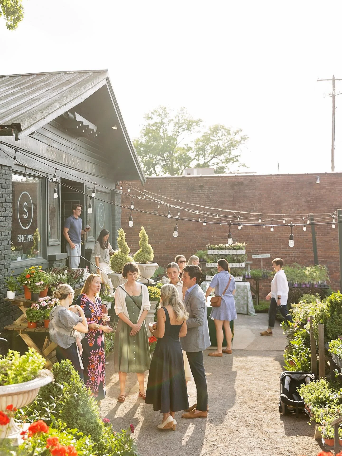 The most beautiful garden soir&eacute;e celebrating the launch of the Birmingham office of Fernhill Realty. What a perfect evening!

#deidreruth