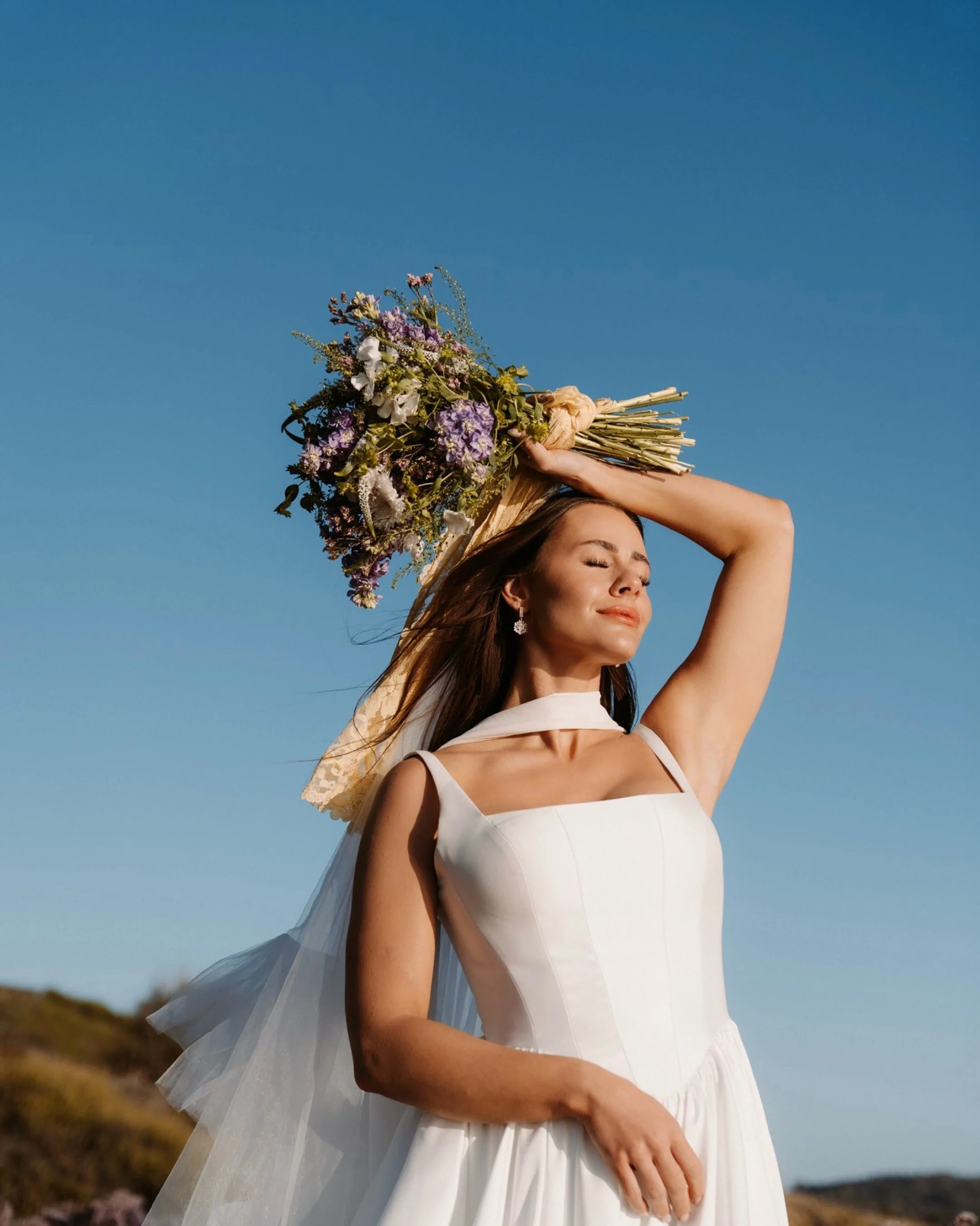 the costal bridal portraits of my dreams 😍 
.
.
.
.
.
.
California Wedding Photographer. Beach wedding photos. California Bride. Coastal Bridal Wedding. Wedding Photographer.