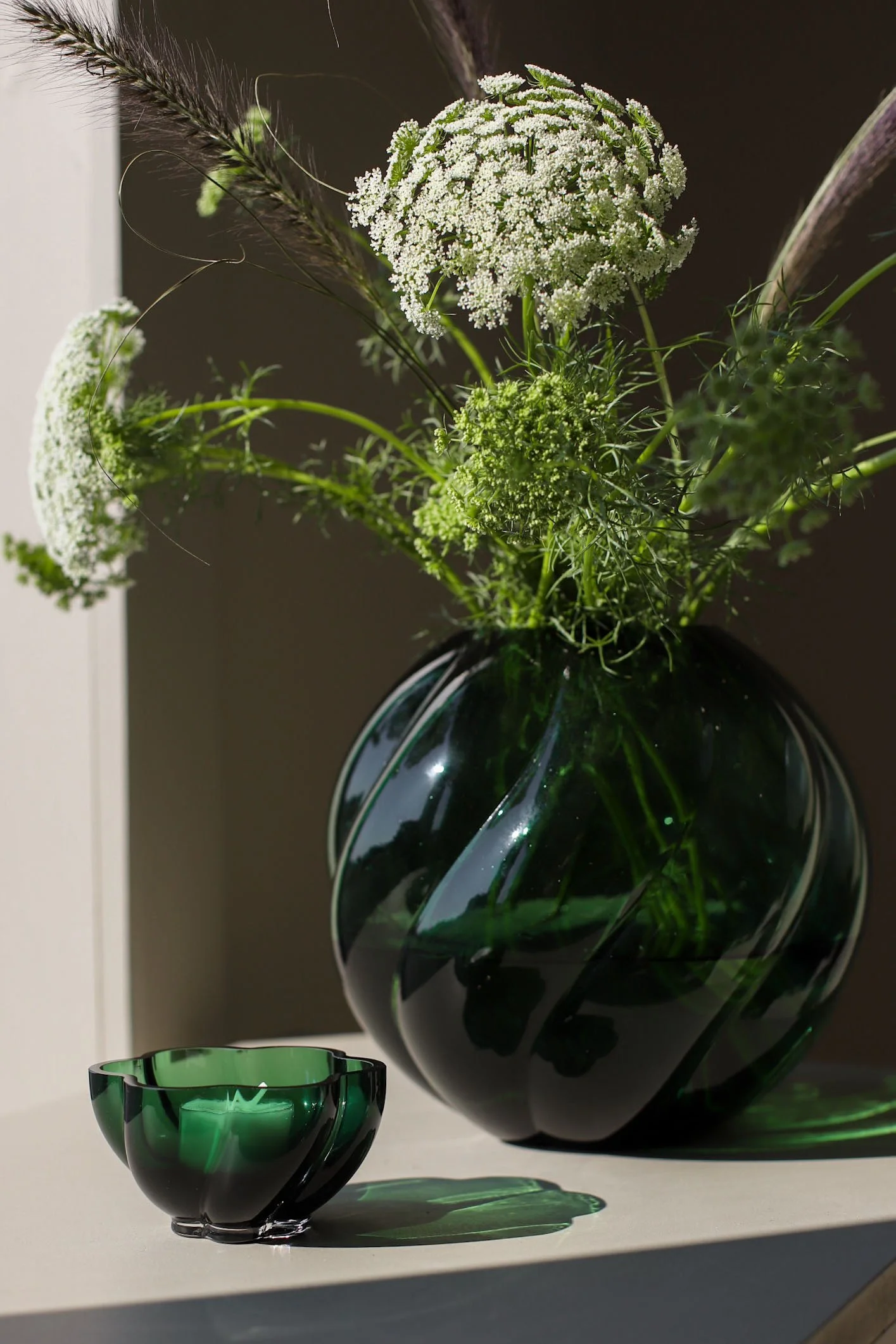 TH-09-01-FG-Twist-Tealight-Forest-Green-INT01.jpeg