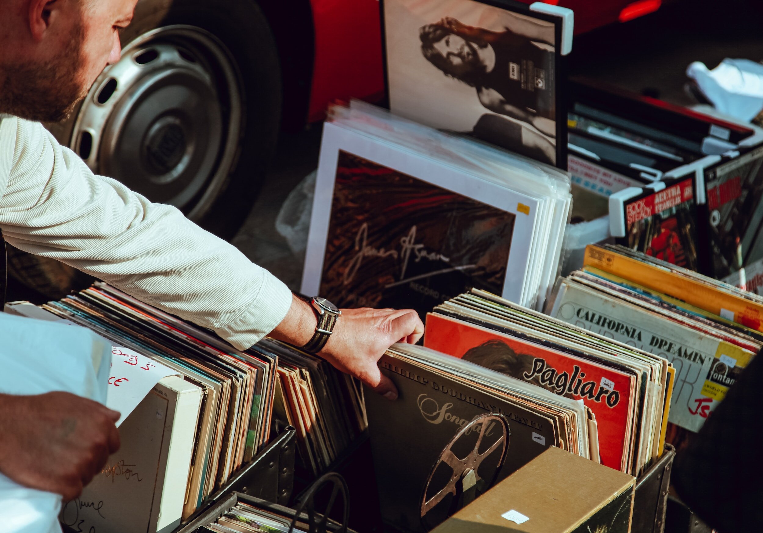 The Trendy Approach to Decluttering – Garage Sale