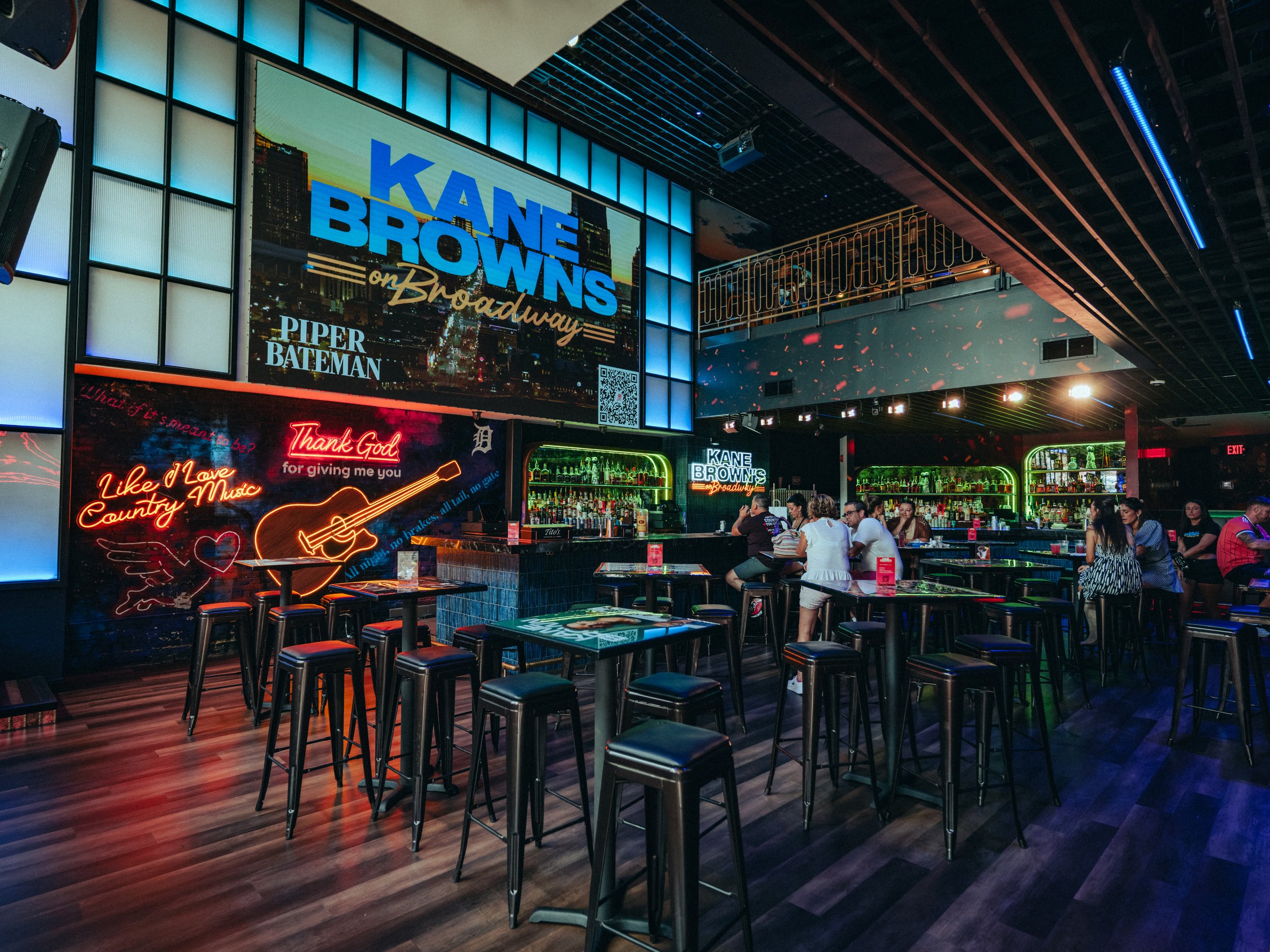 KANE BROWNS ON BROADWAY 004.jpg