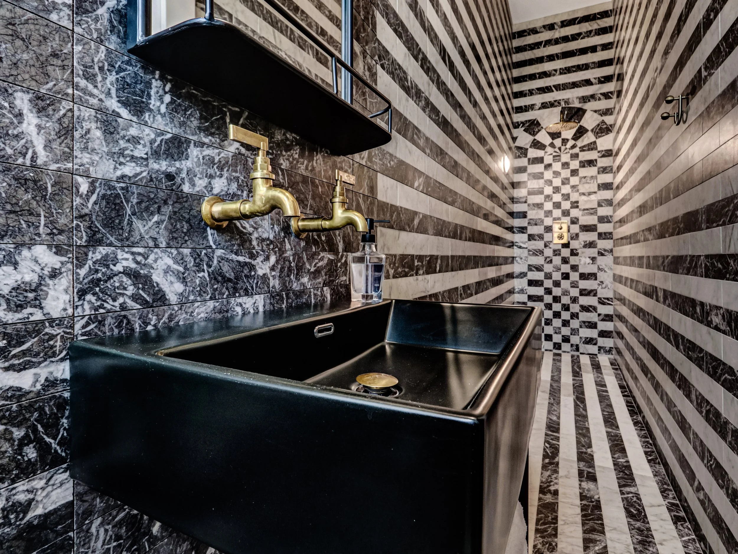 050-6 Bath.jpg