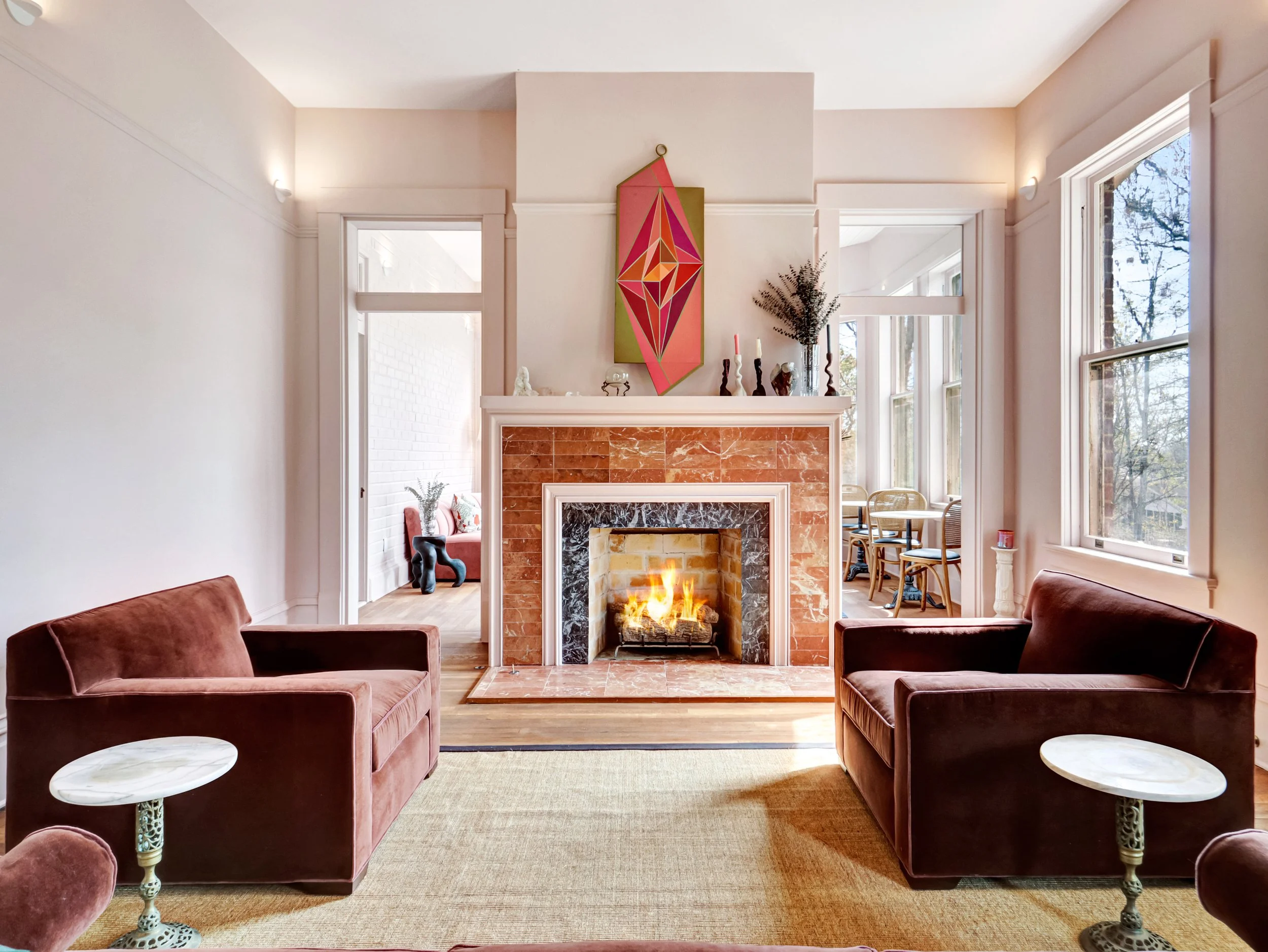 009-Living Room.jpg